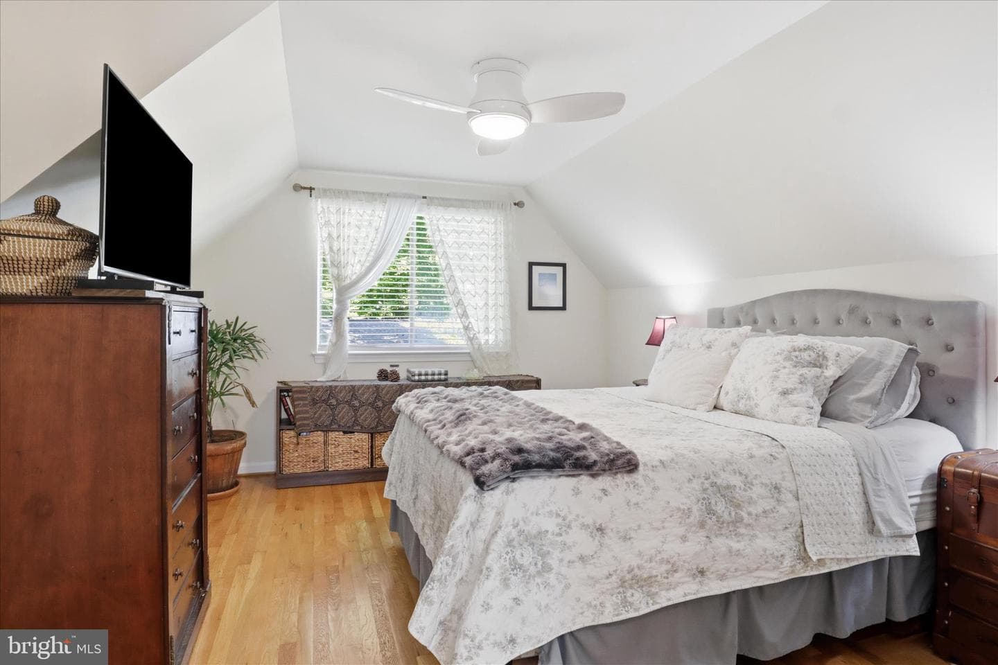 8143 Edmonton Court photo 23