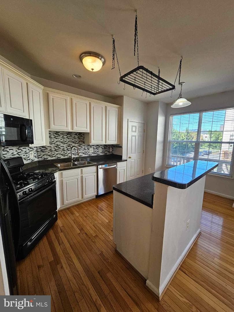 2334 Huntington Station Court photo 24