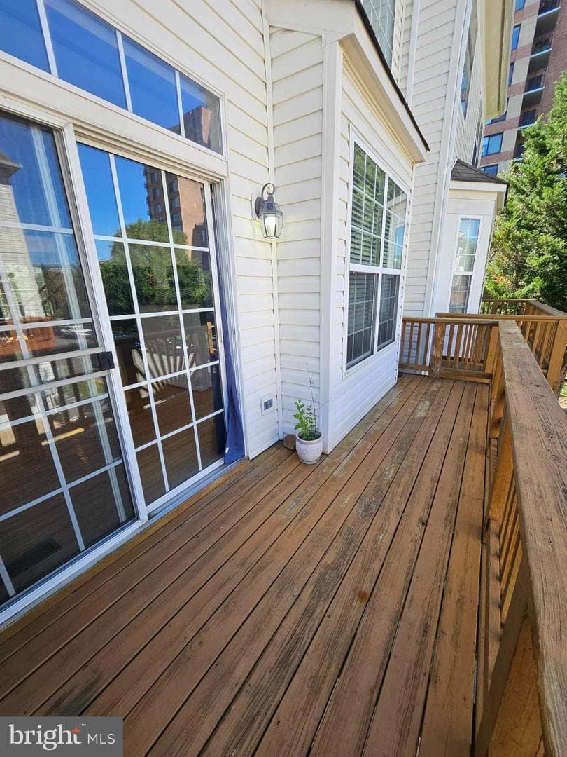 2334 Huntington Station Court photo 27