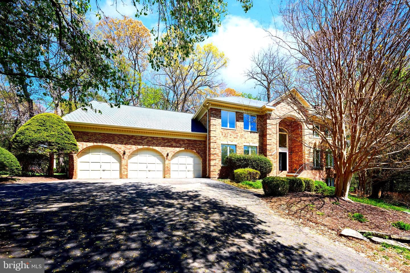 2713 Silkwood Court, Oakton