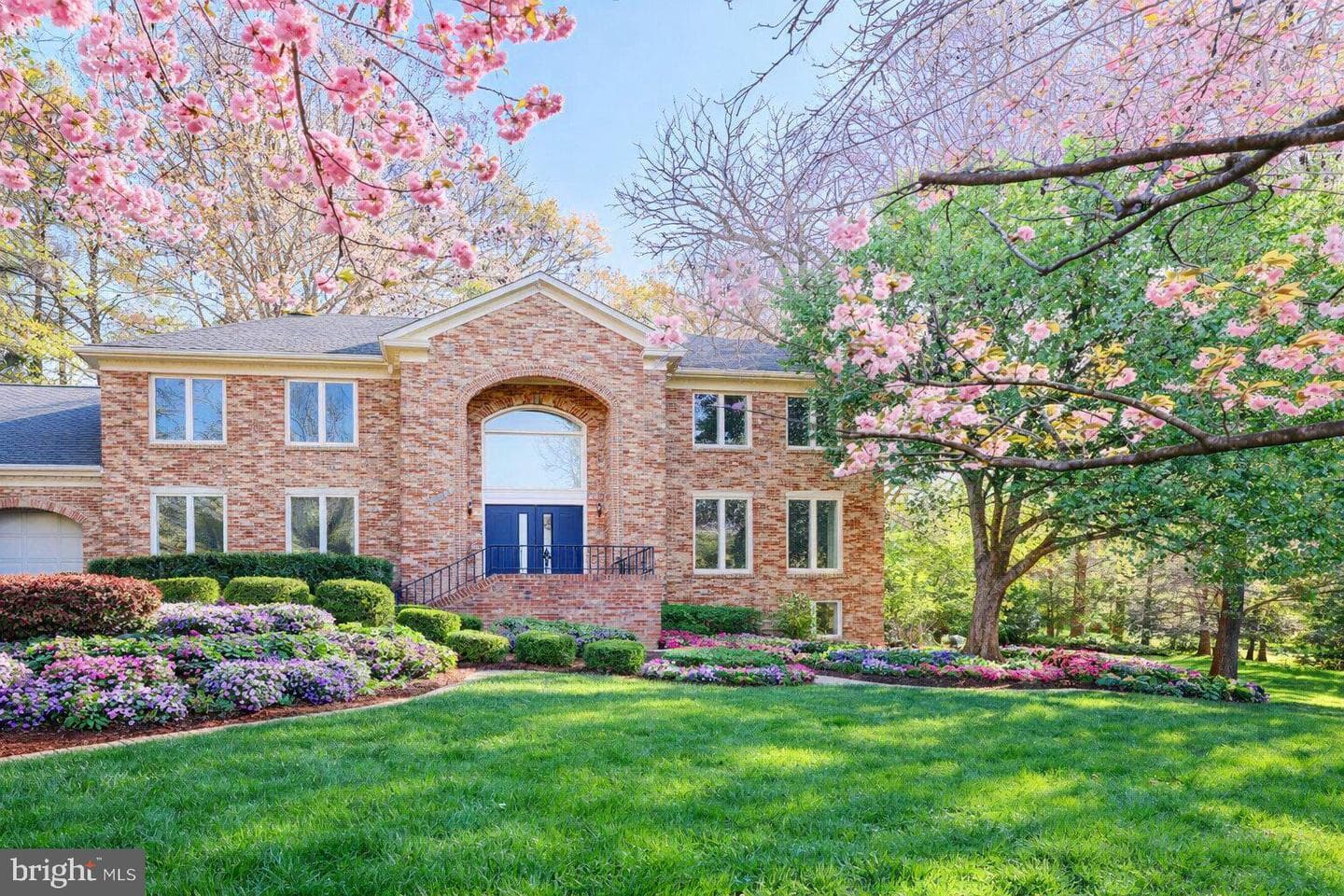 2713 Silkwood Court photo 4