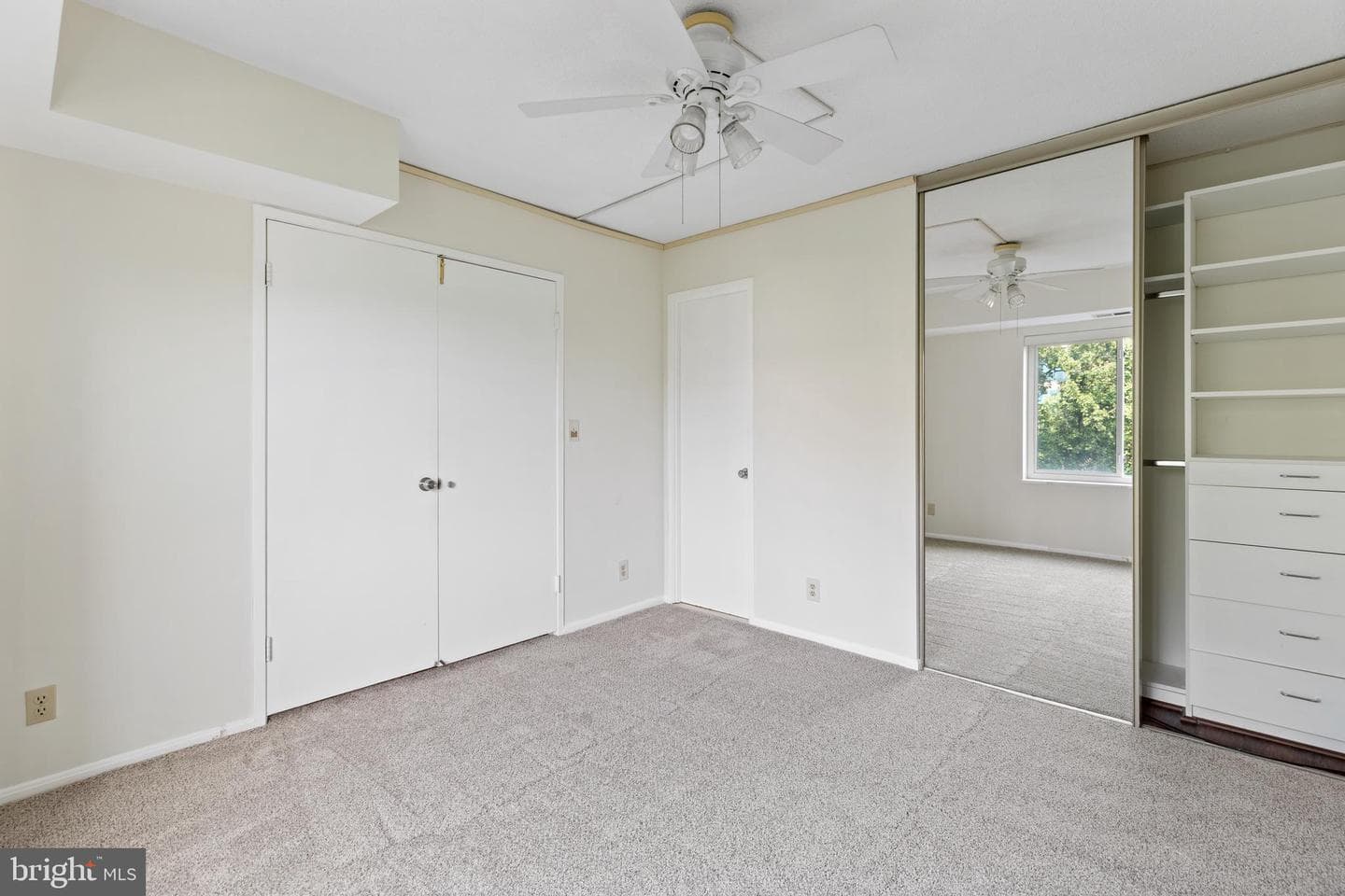 8370 Greensboro Drive #510 photo 35