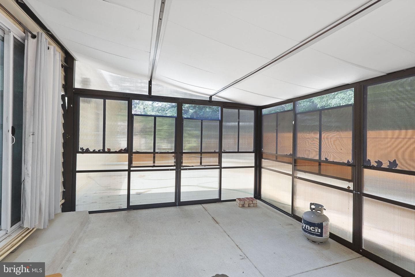 8418 Stone Gate Drive photo 29