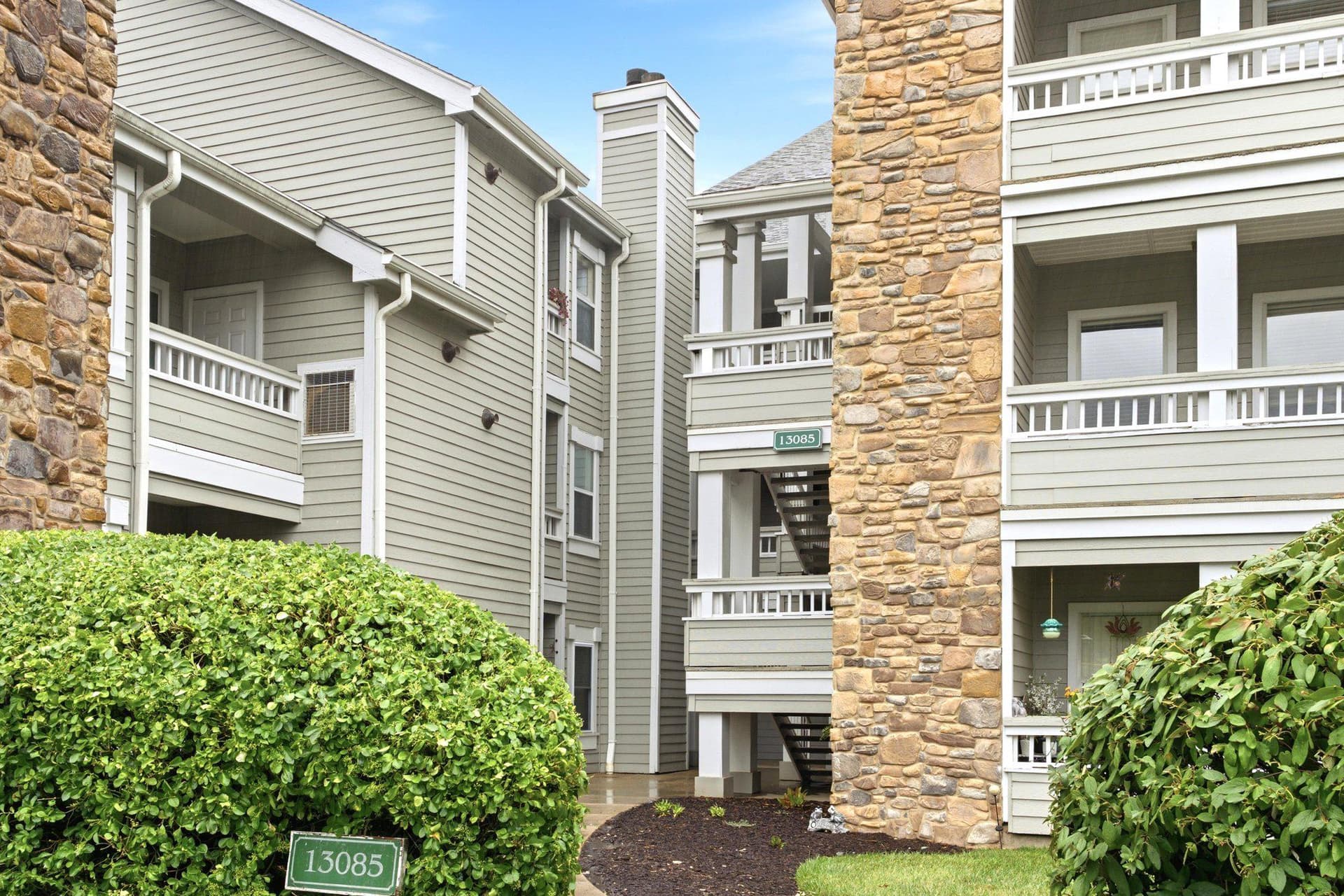 13085 Autumn Woods Way #105, Fairfax