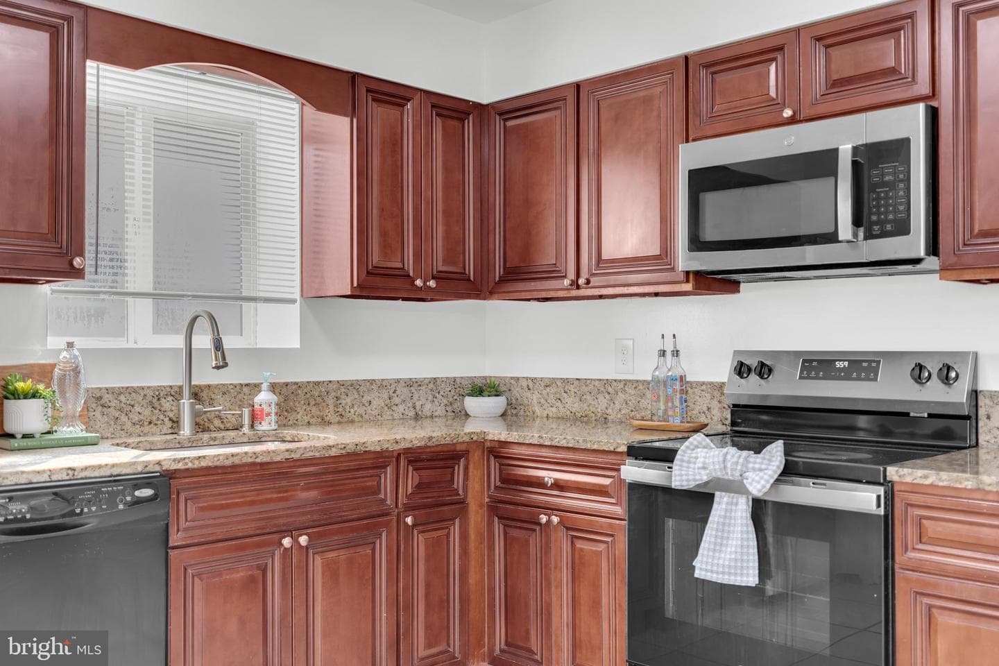 13311 Rowles Place photo 13