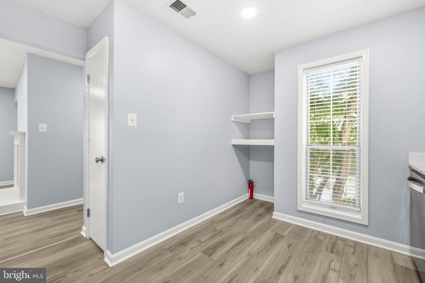 10212 Oakton Terrace Road photo 14