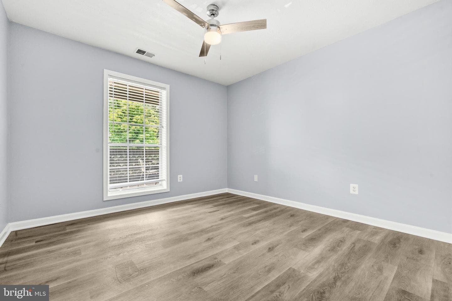 10212 Oakton Terrace Road photo 22