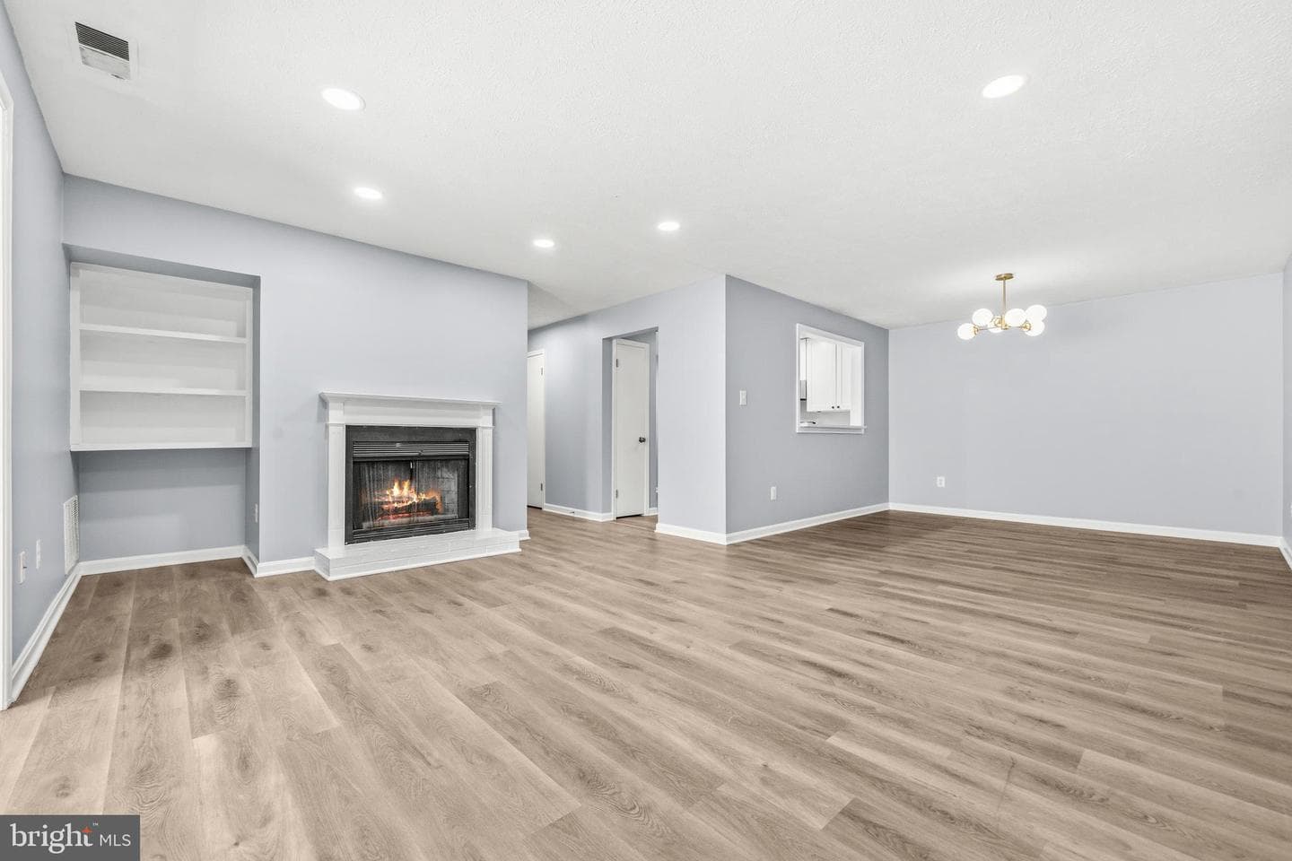 10212 Oakton Terrace Road photo 6