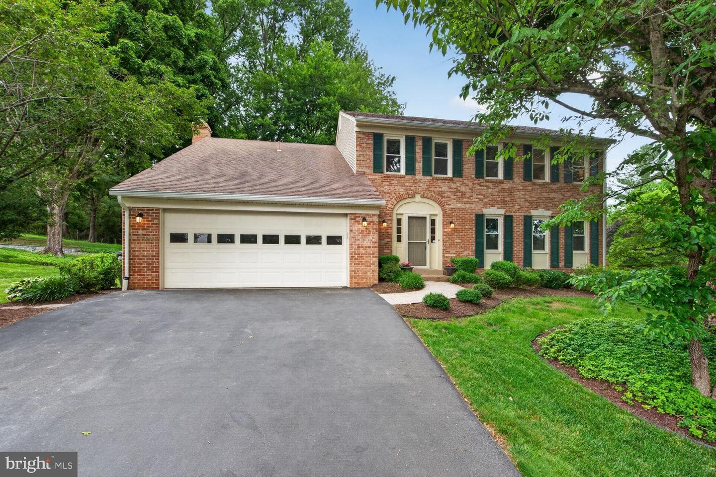 1651 Lozano Drive, Vienna