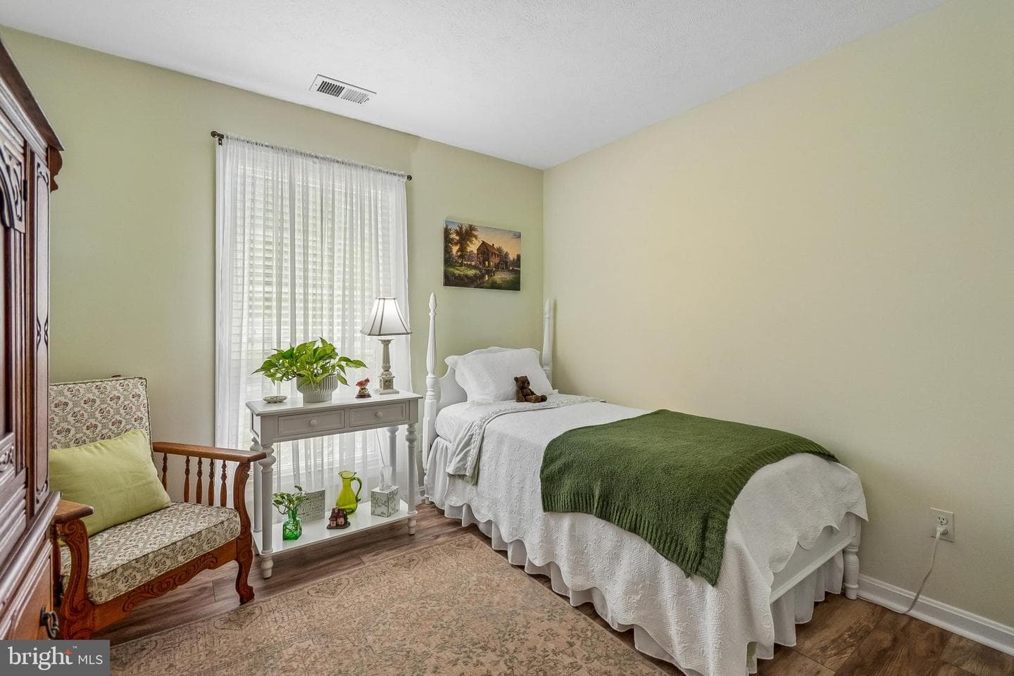 10090 Oakton Terrace Road photo 16