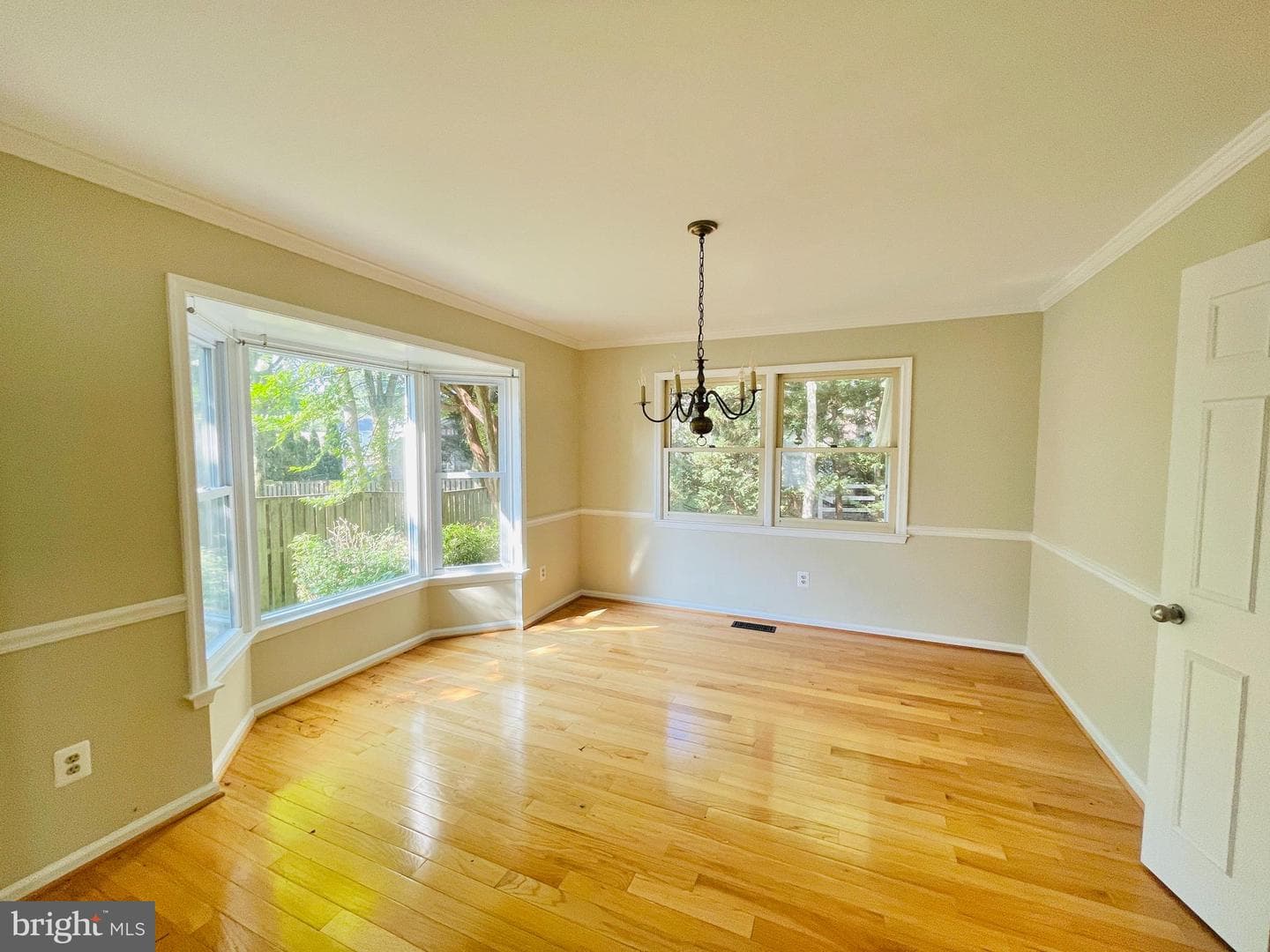 7227 Devereux Court photo 6