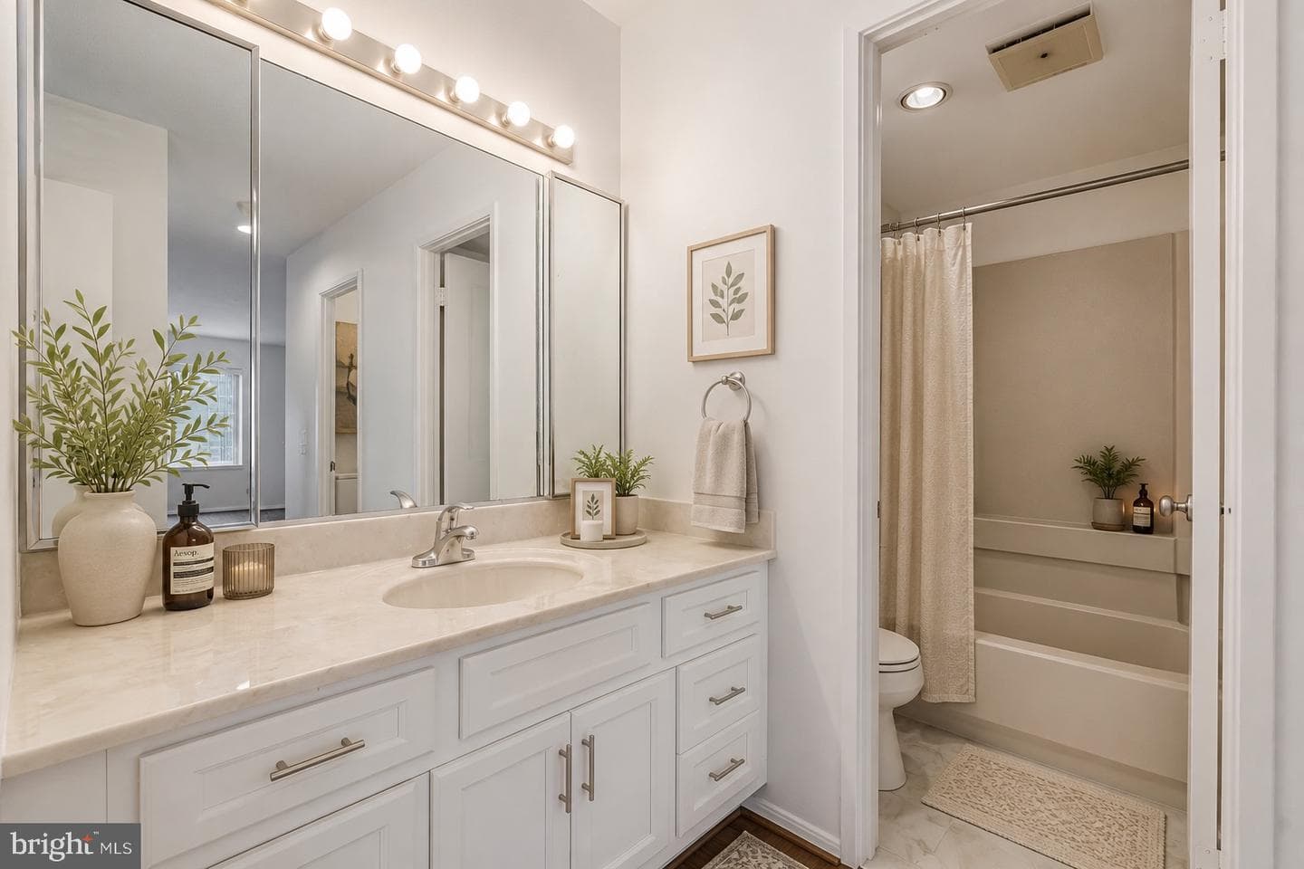 8380 Greensboro Drive #719 photo 10