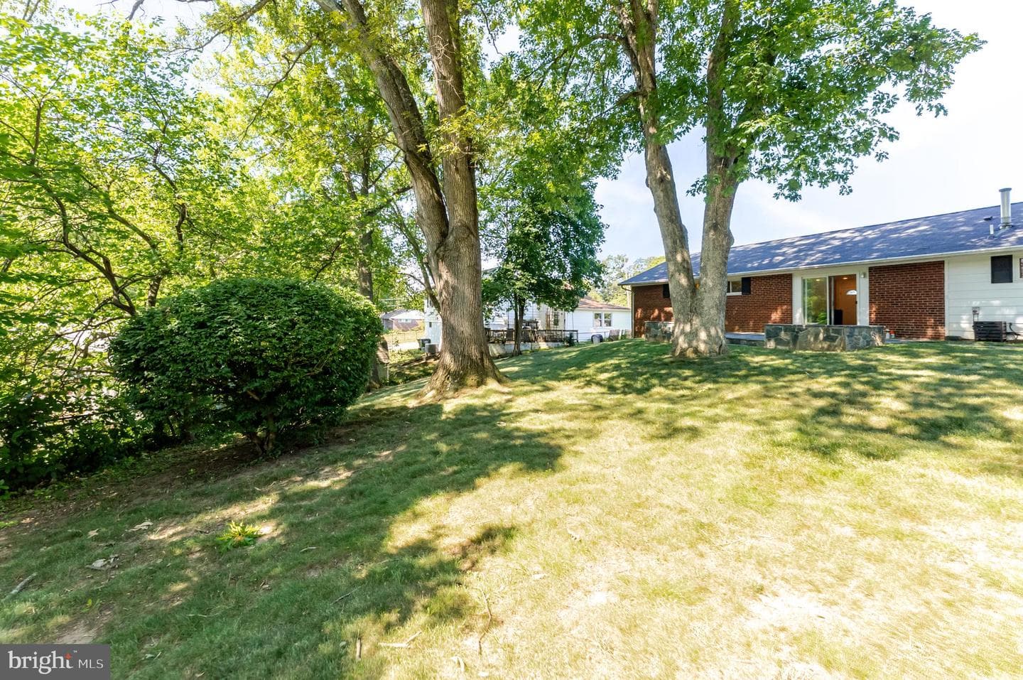 5825 Atteentee Road photo 32