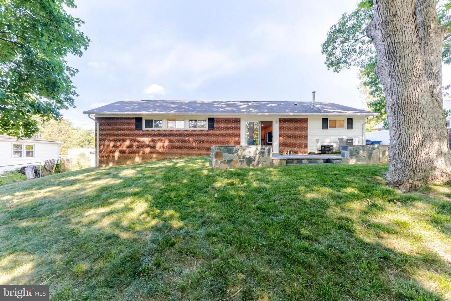 5825 Atteentee Road photo 33