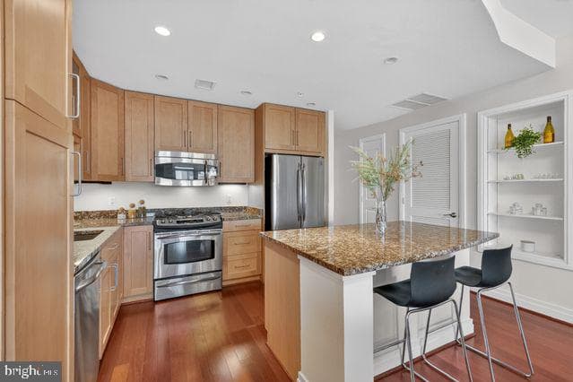8220 Crestwood Heights Drive #1410 photo 11