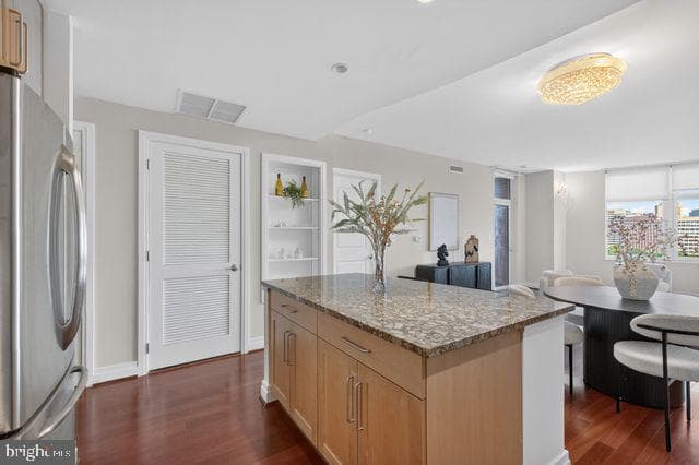 8220 Crestwood Heights Drive #1410 photo 12