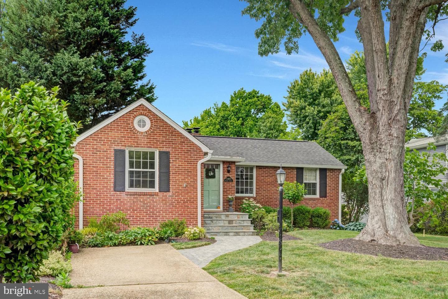 6404 Potomac Avenue photo 41