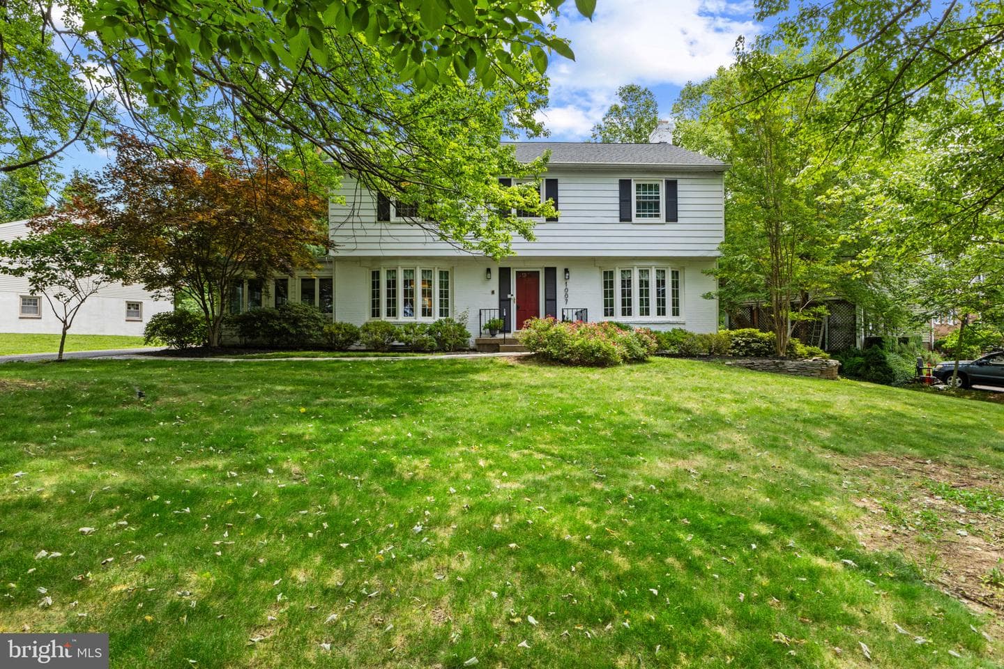 1007 Westbriar Drive NE, Vienna