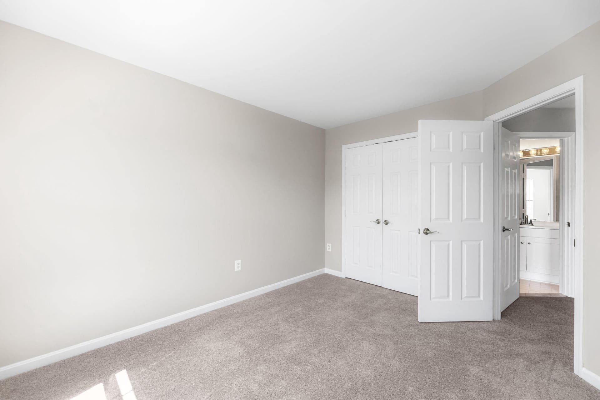 9241 Lorton Valley Road photo 28