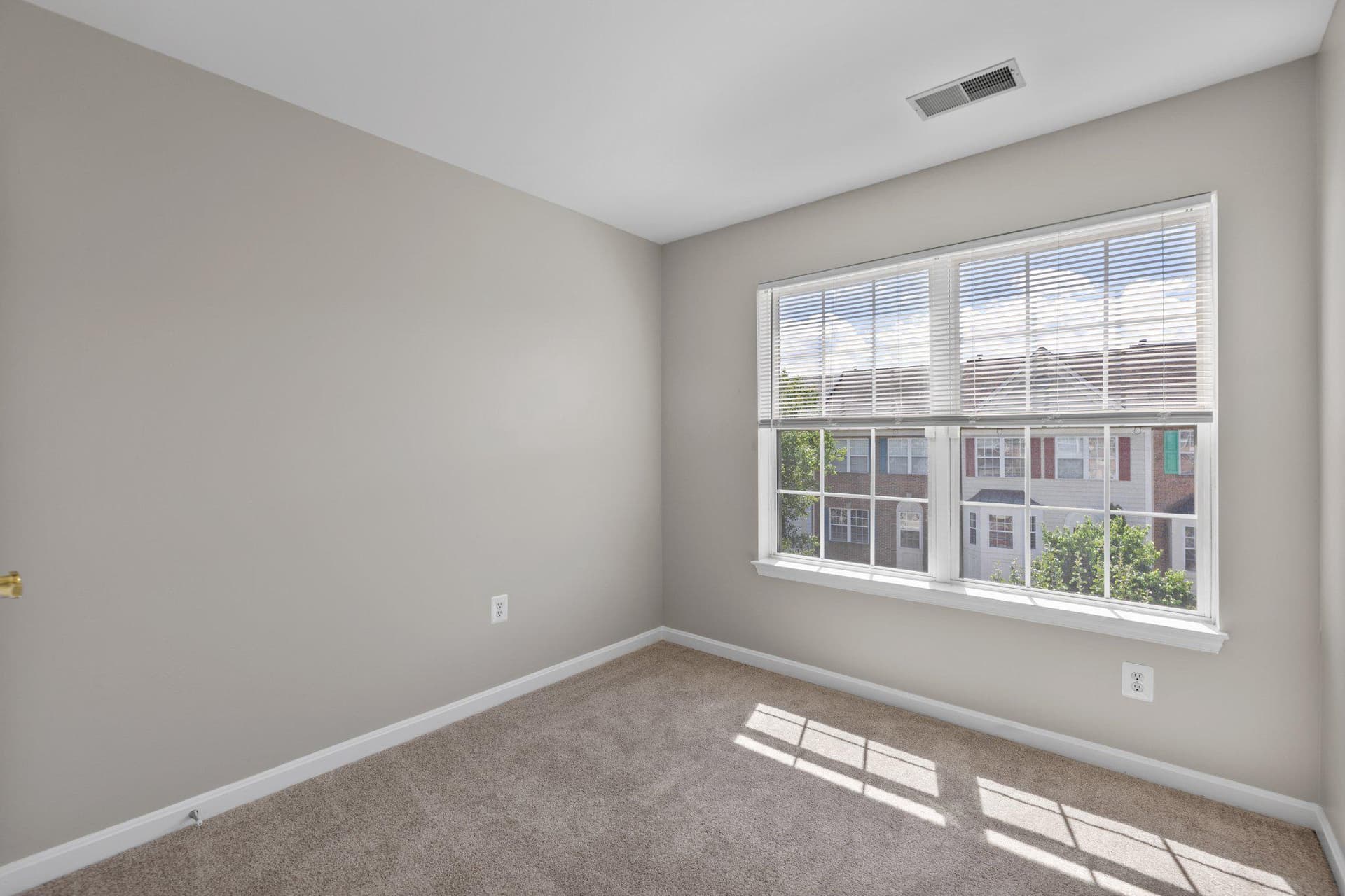 9241 Lorton Valley Road photo 32