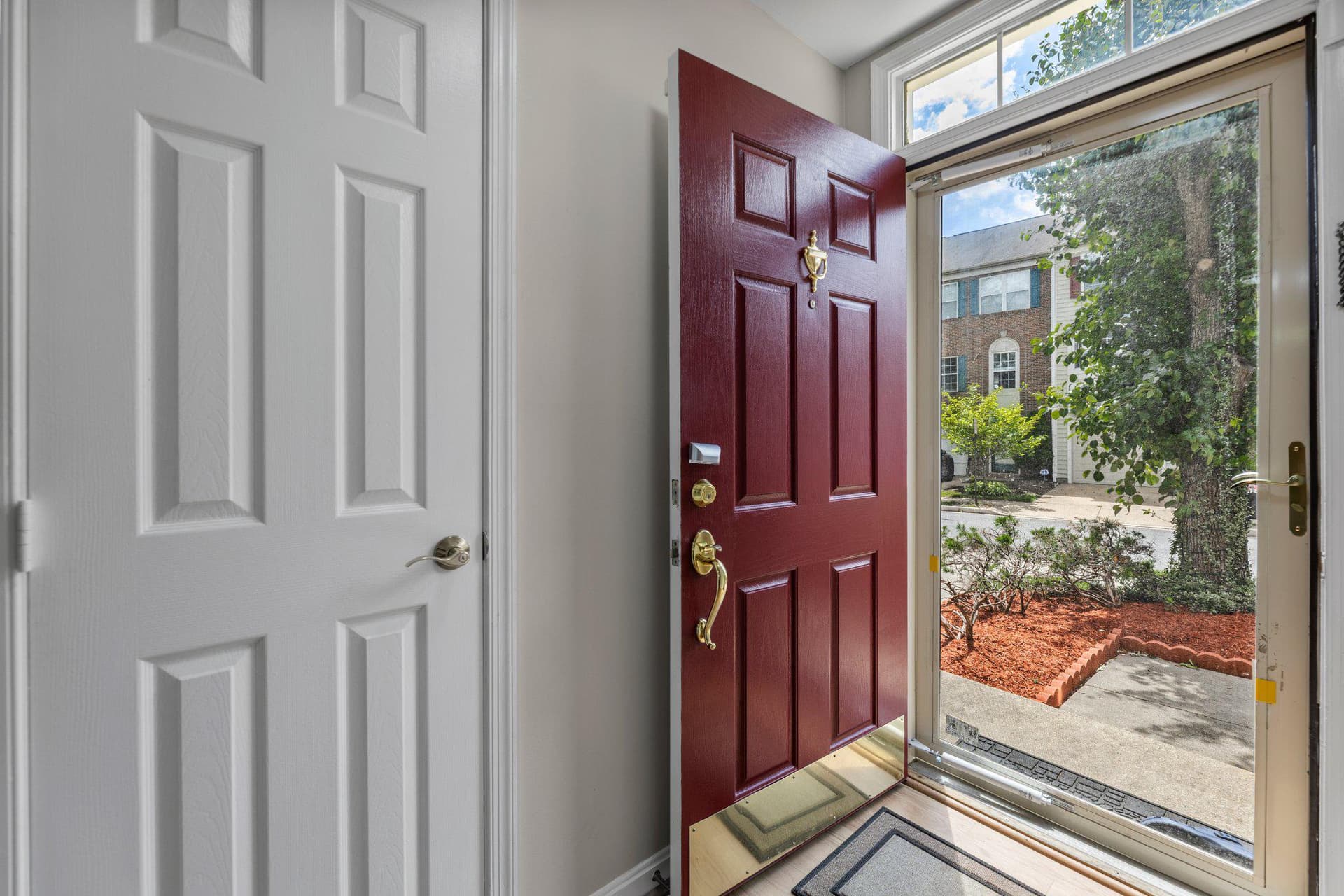 9241 Lorton Valley Road photo 5