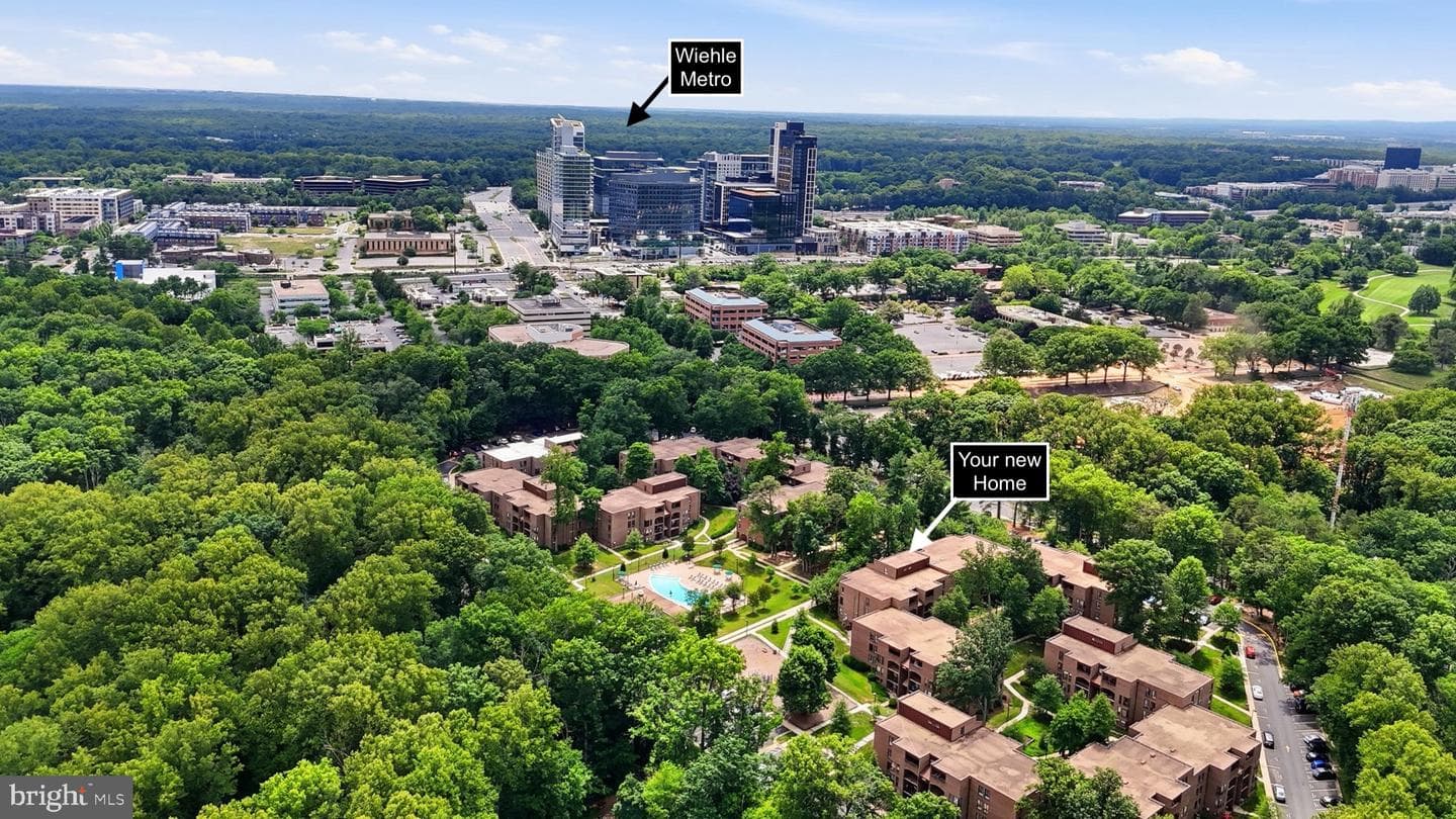 11260 Chestnut Grove Square #337, Reston