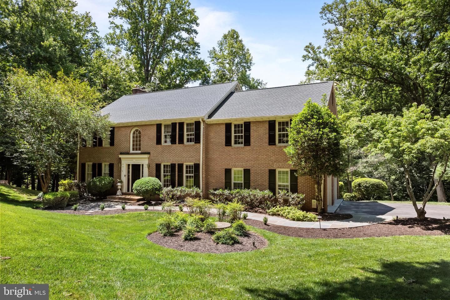 9405 Lagovista Court, Great Falls