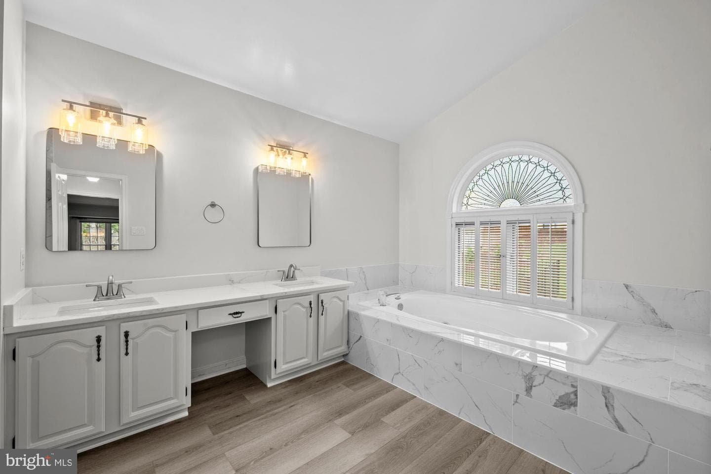 10215 Martinhoe Drive photo 39