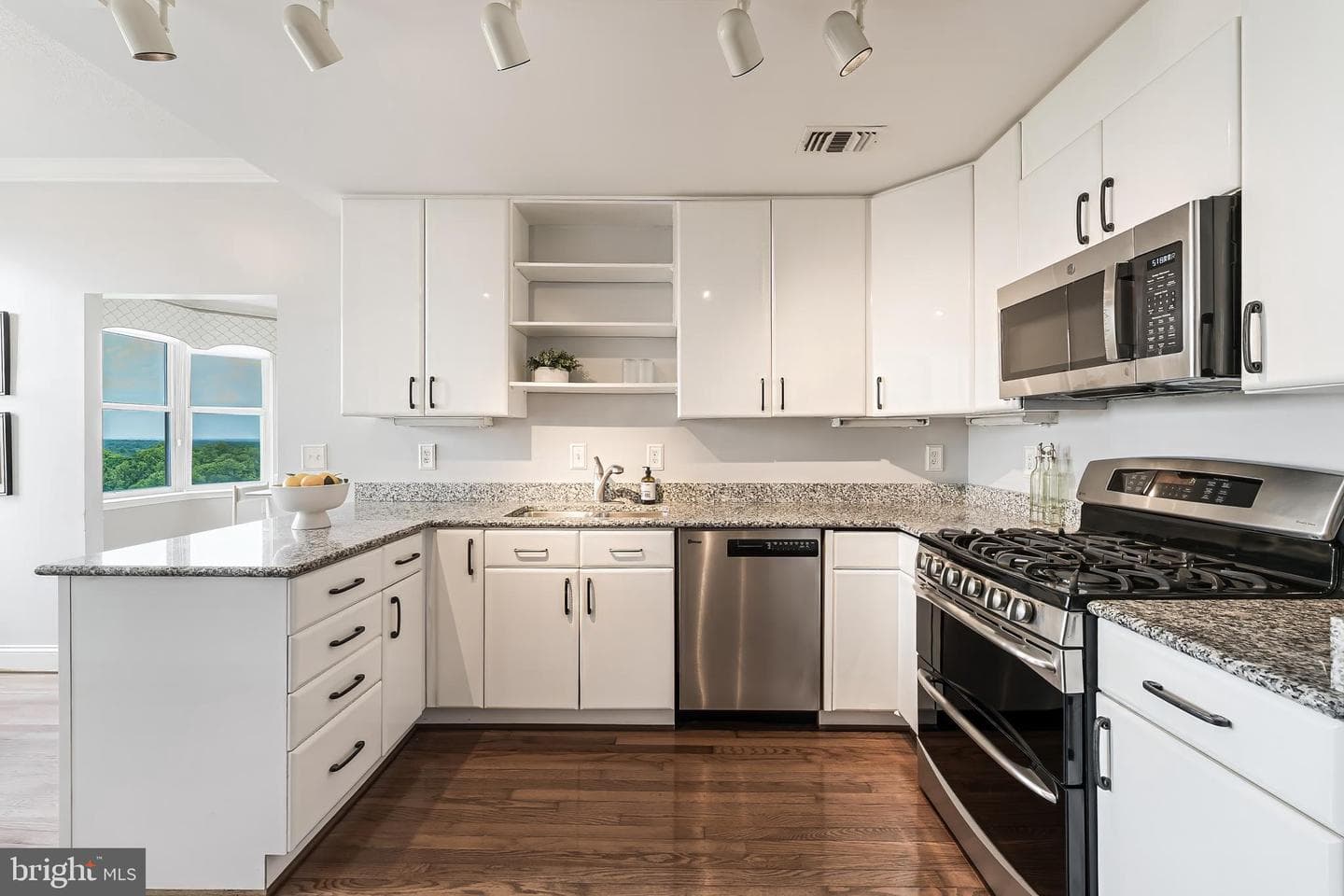 11776 Stratford House Place #1106 photo 15