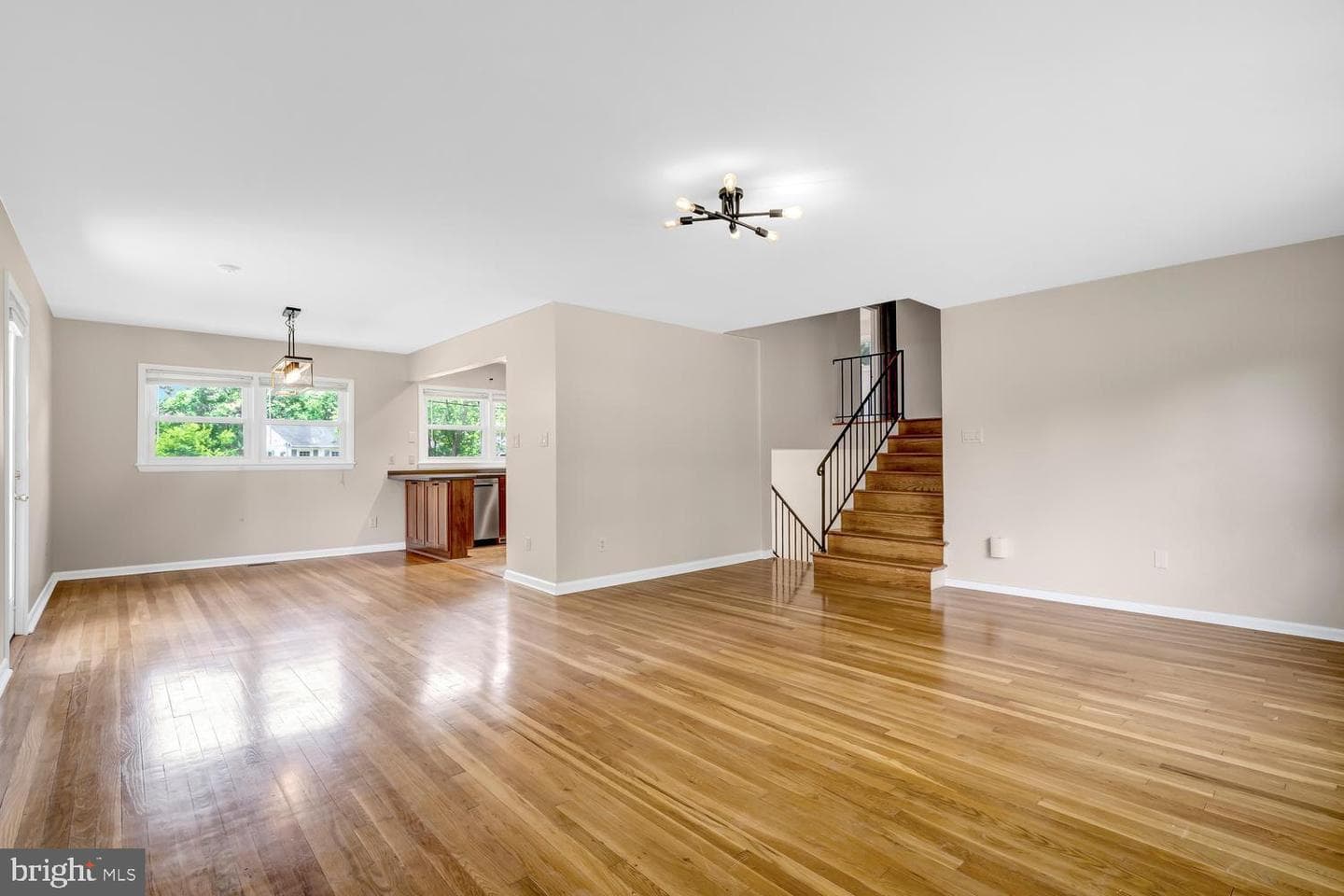 8406 Wagon Wheel Road photo 9