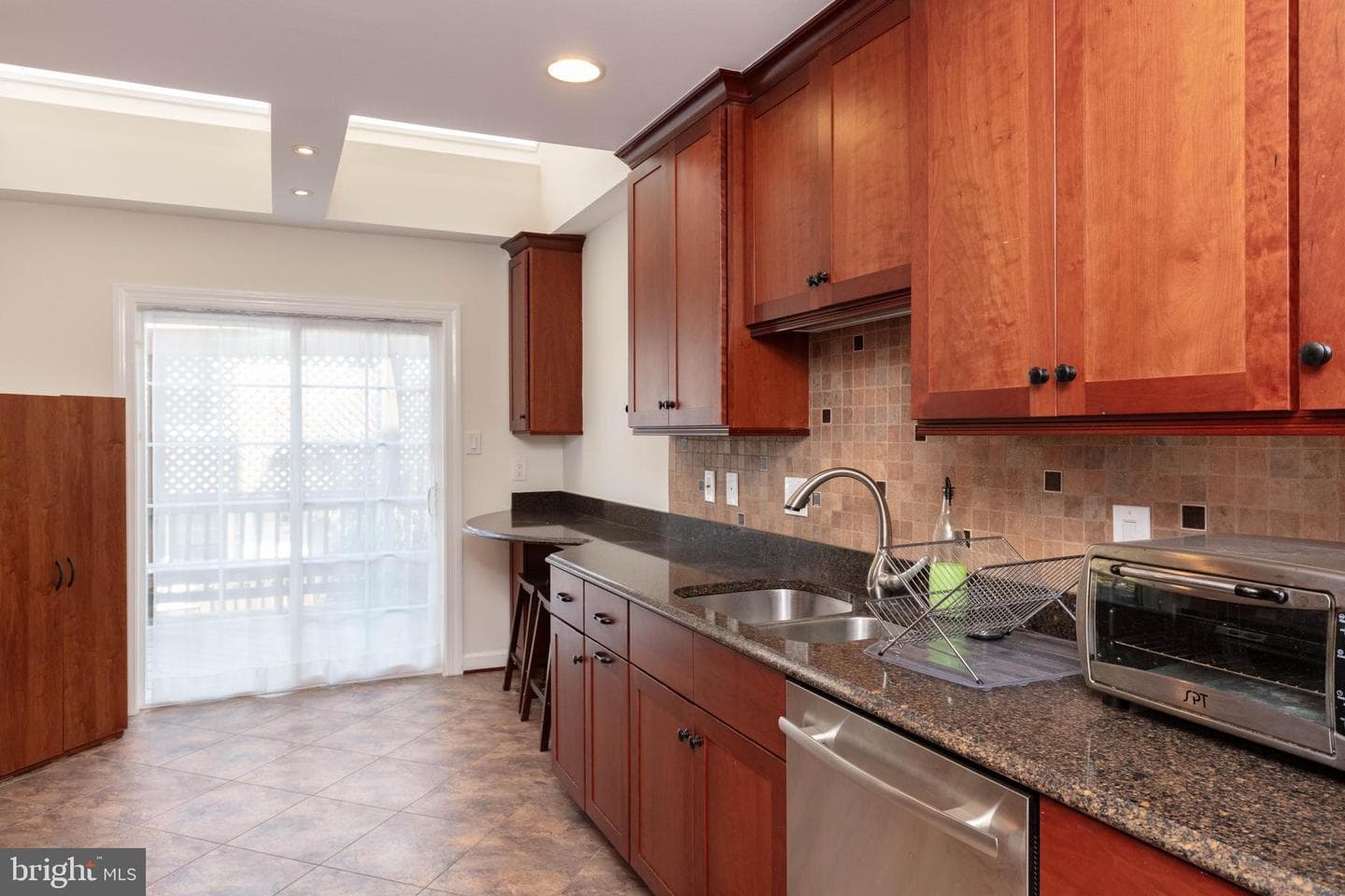 6304 Chaucer View Circle photo 6