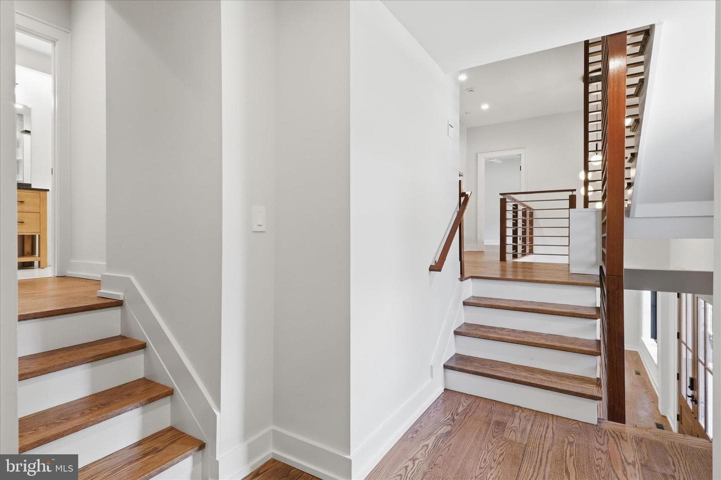5921 Chesterbrook Road photo 38