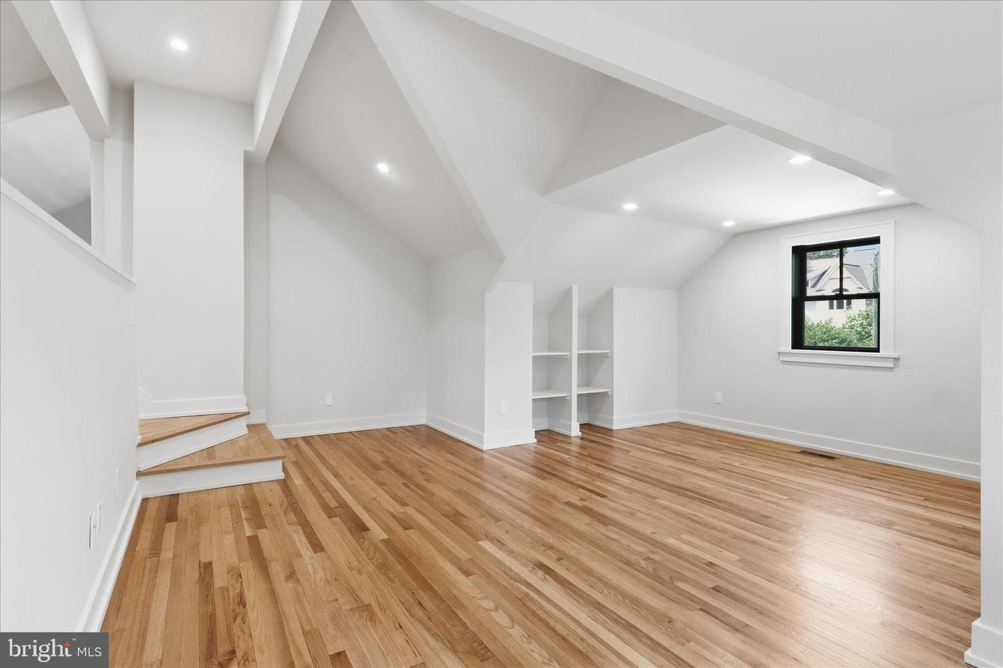 5921 Chesterbrook Road photo 72
