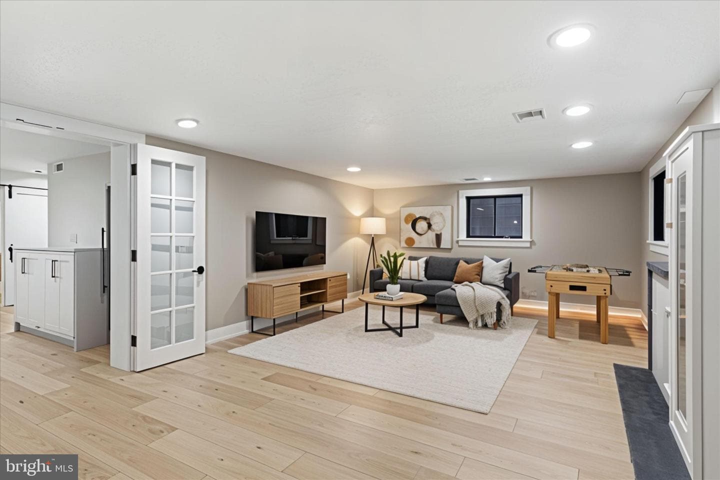 5921 Chesterbrook Road photo 75