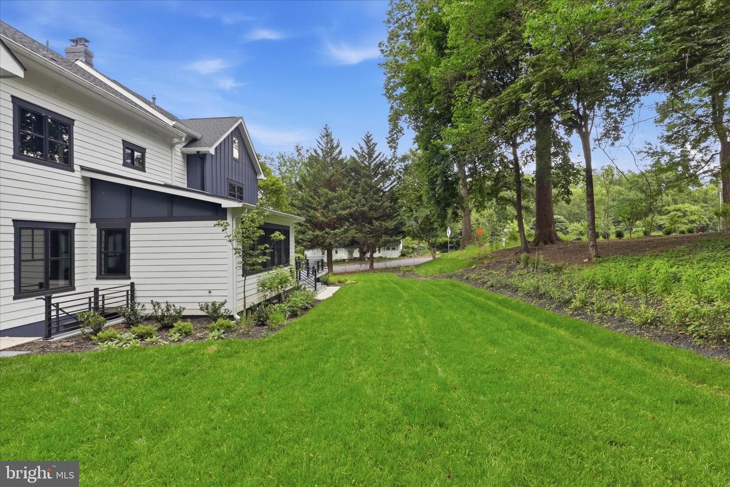 5921 Chesterbrook Road photo 93