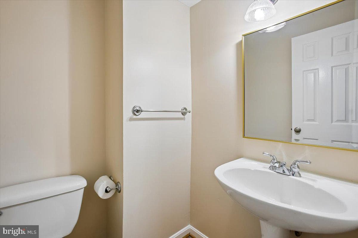 7018 Bradwood Court photo 18