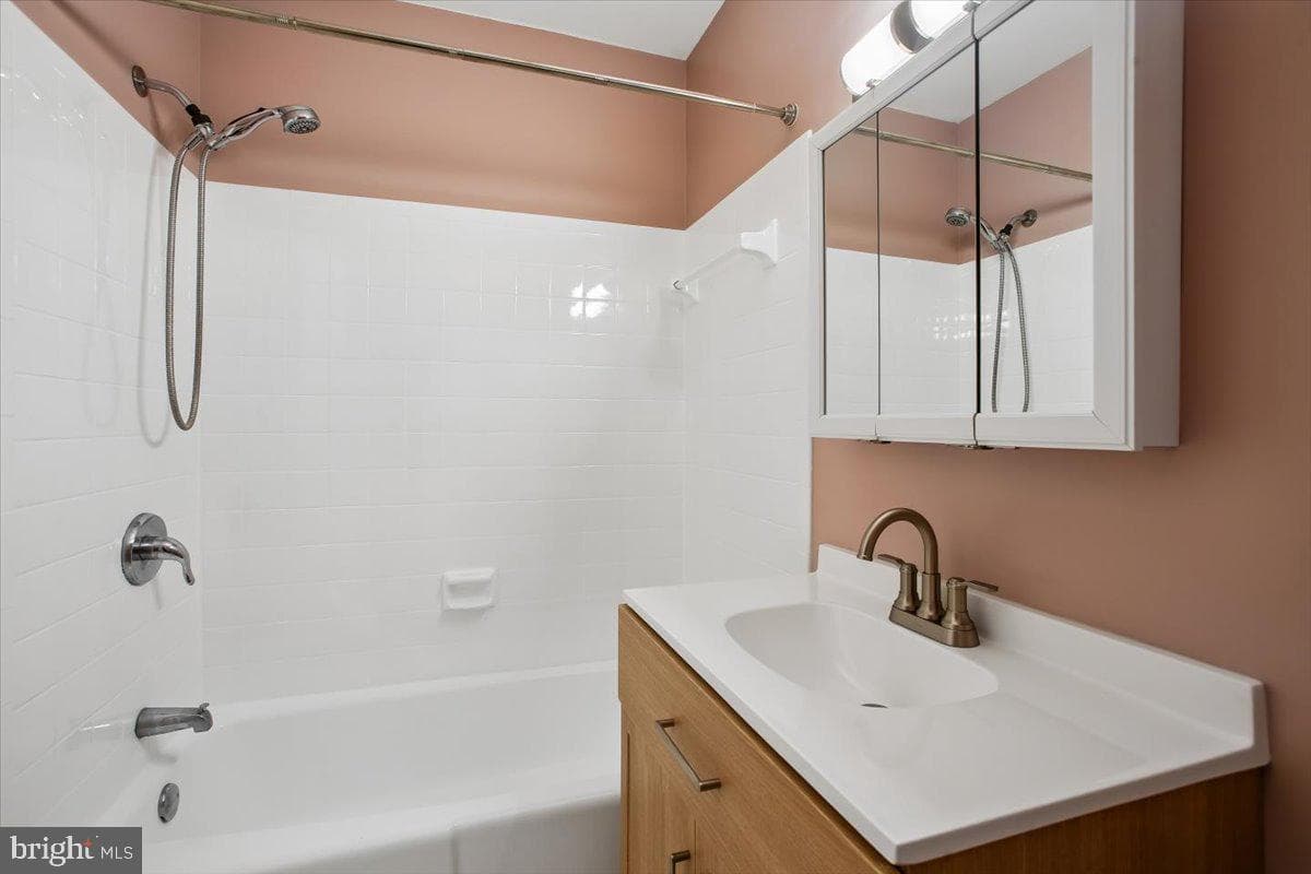 7018 Bradwood Court photo 26