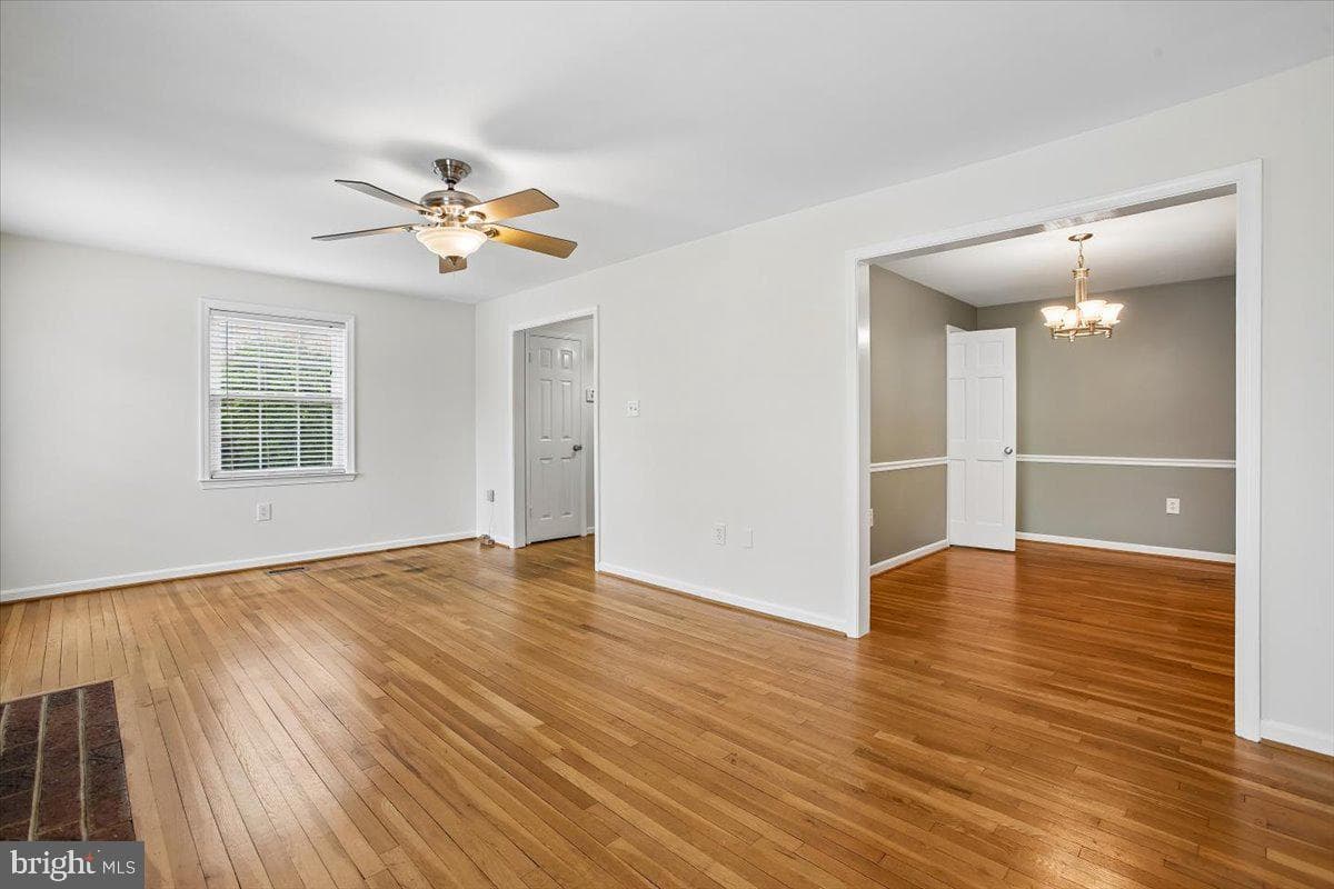 7018 Bradwood Court photo 8