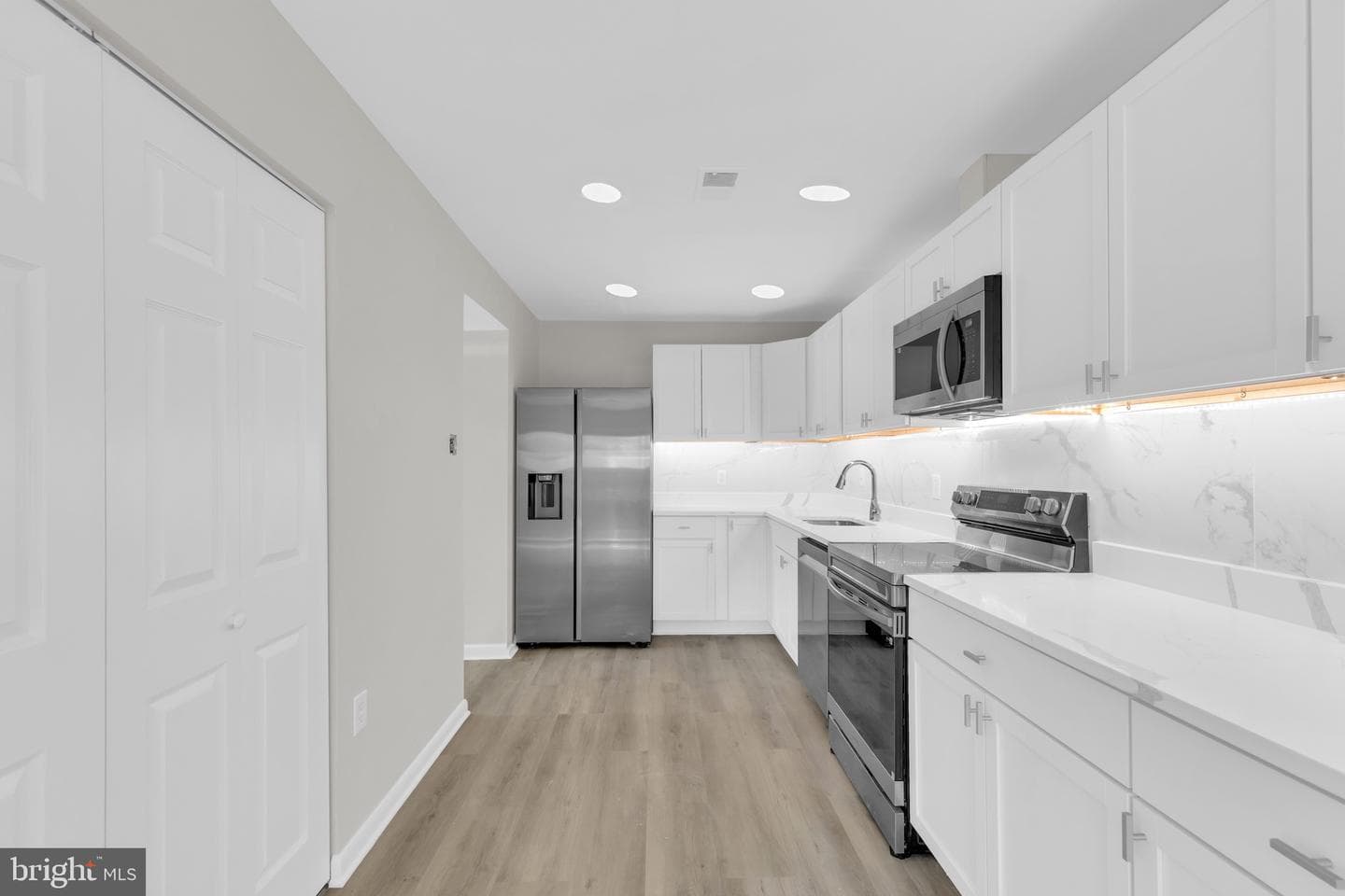 10669 Spring Oak Court photo 14
