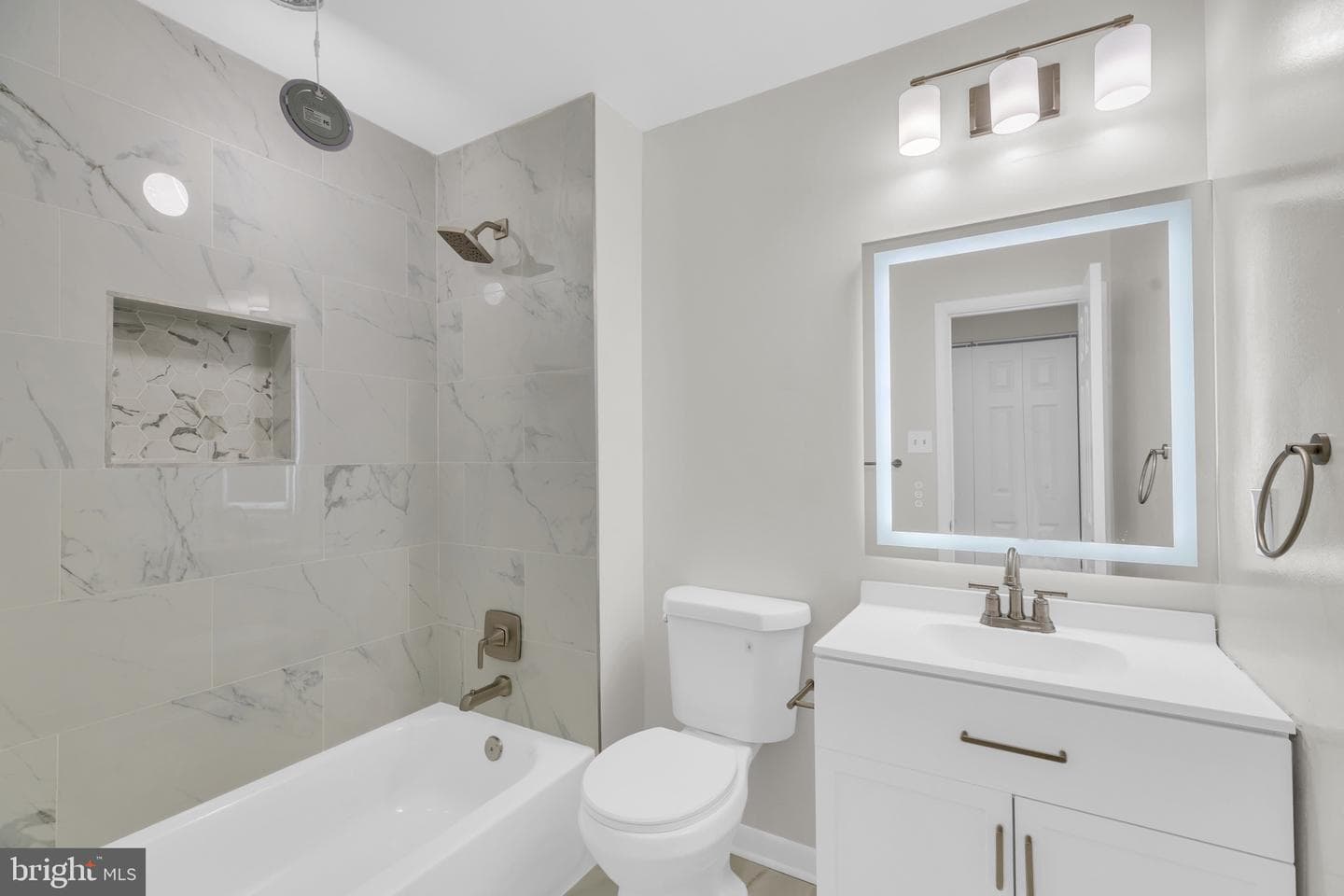 10669 Spring Oak Court photo 15