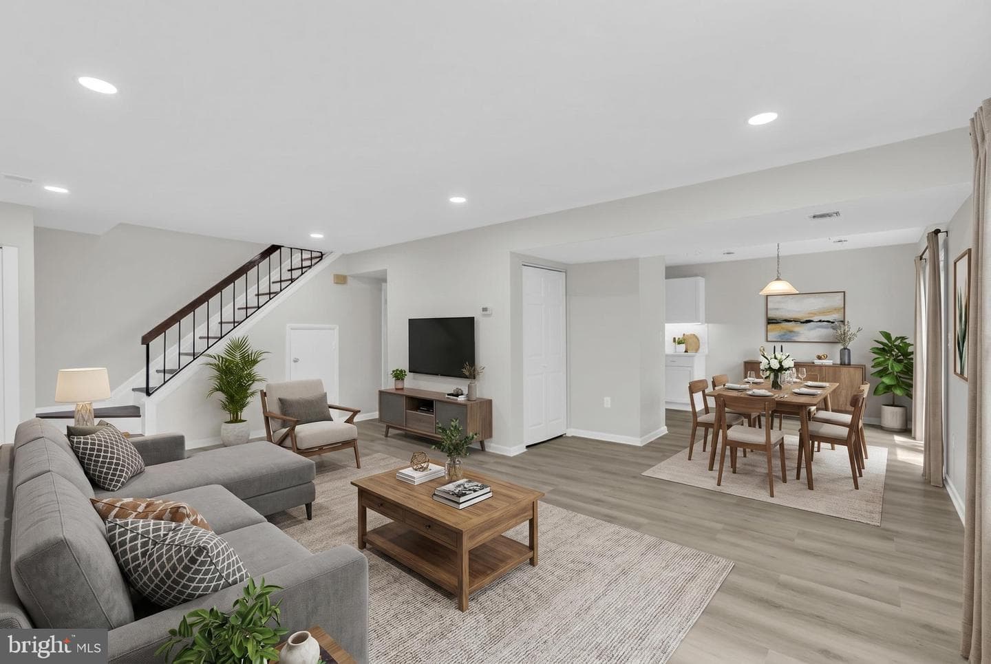10669 Spring Oak Court photo 4