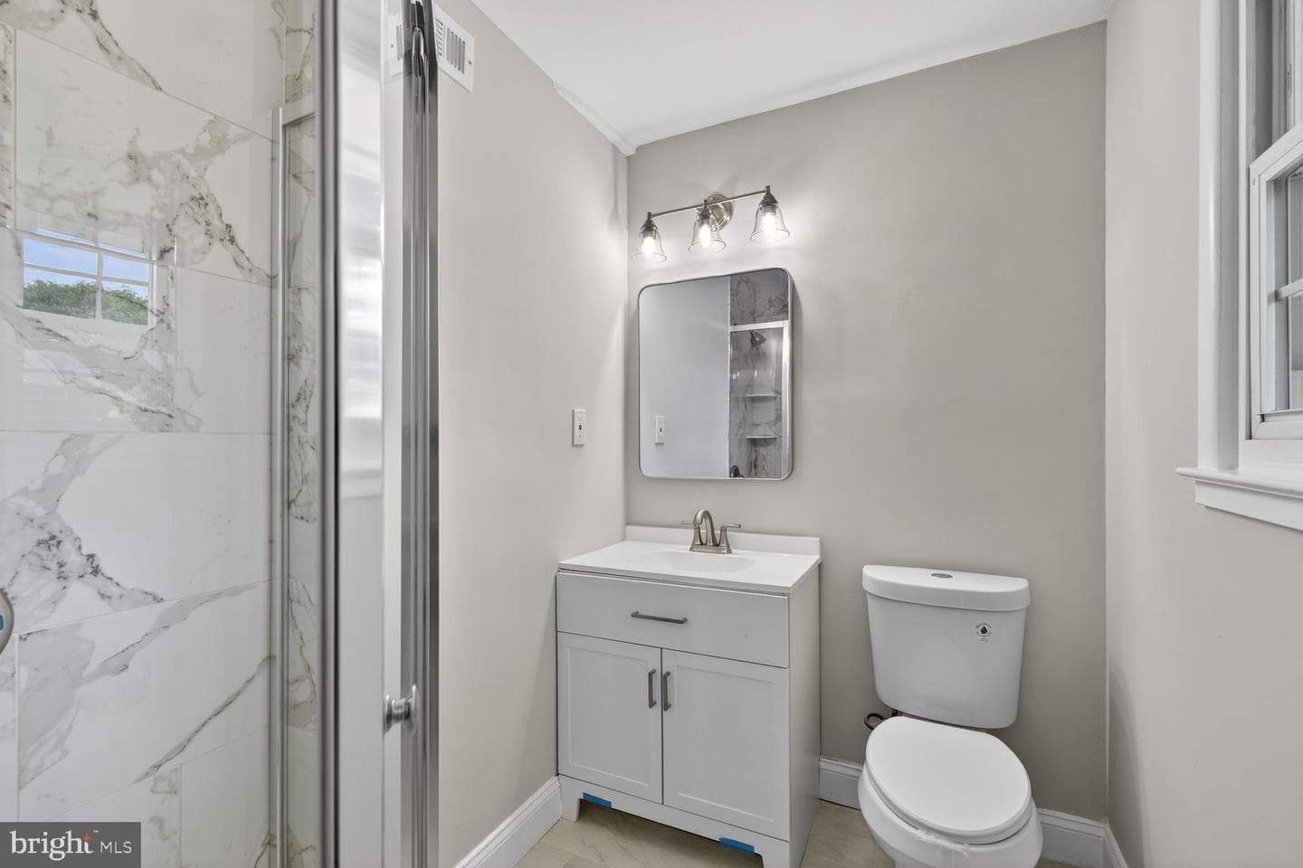 8109 Carrick Lane photo 10