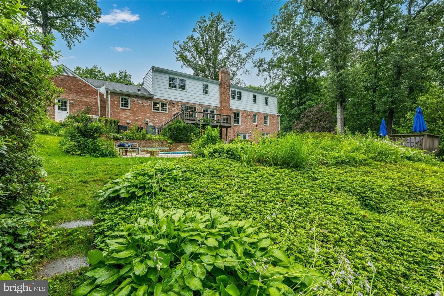 925 Woburn Court photo 53