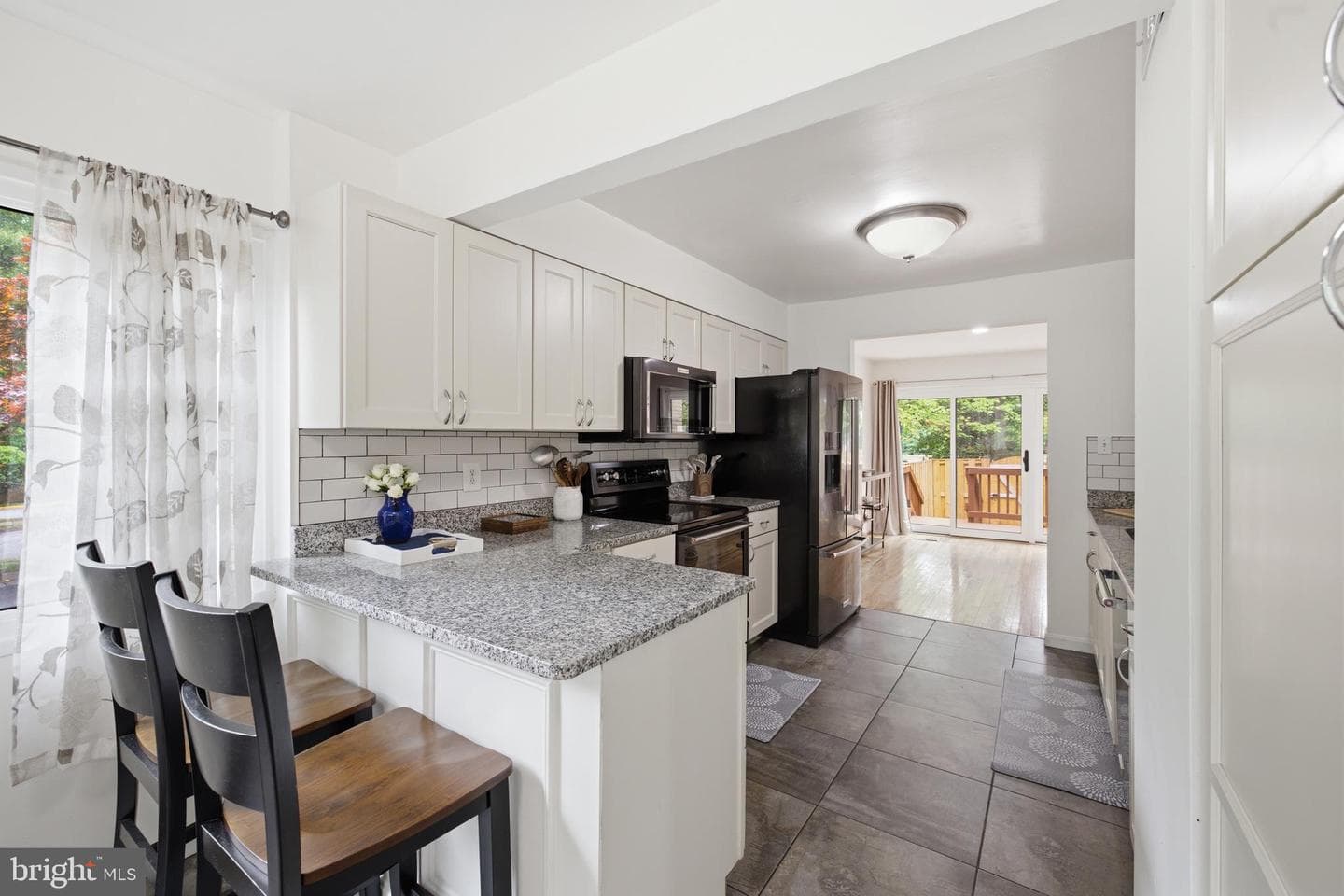 3131 Guysborough Drive photo 9