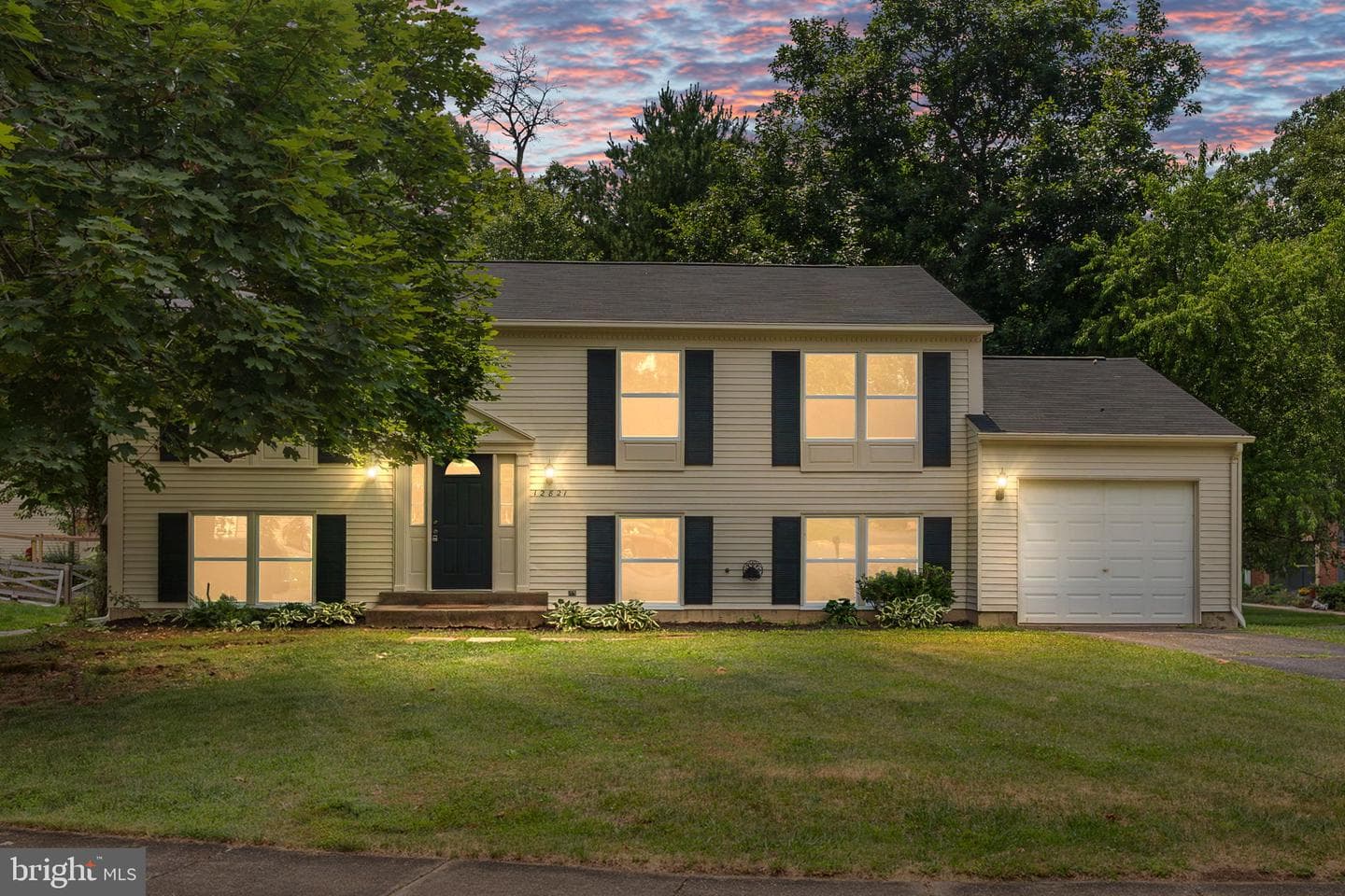 12821 Longleaf Lane, Herndon