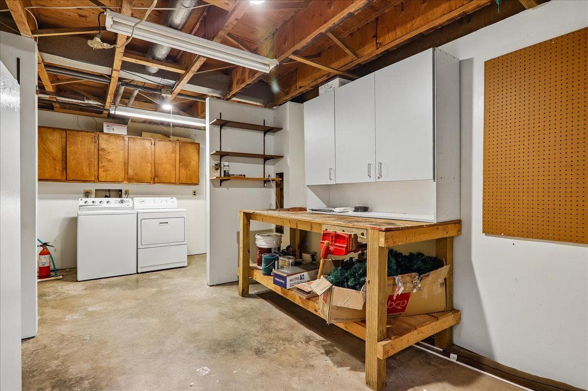 7408 Spring Tree Drive photo 34