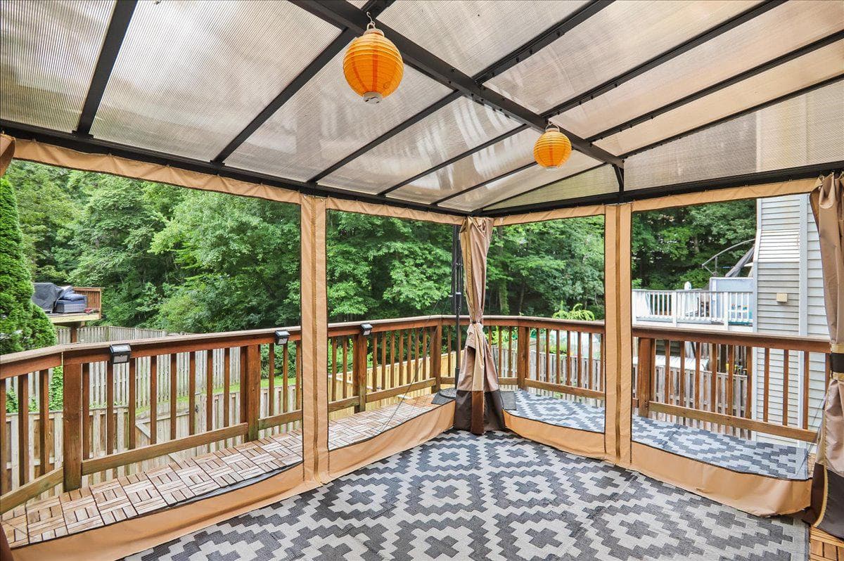 7408 Spring Tree Drive photo 38