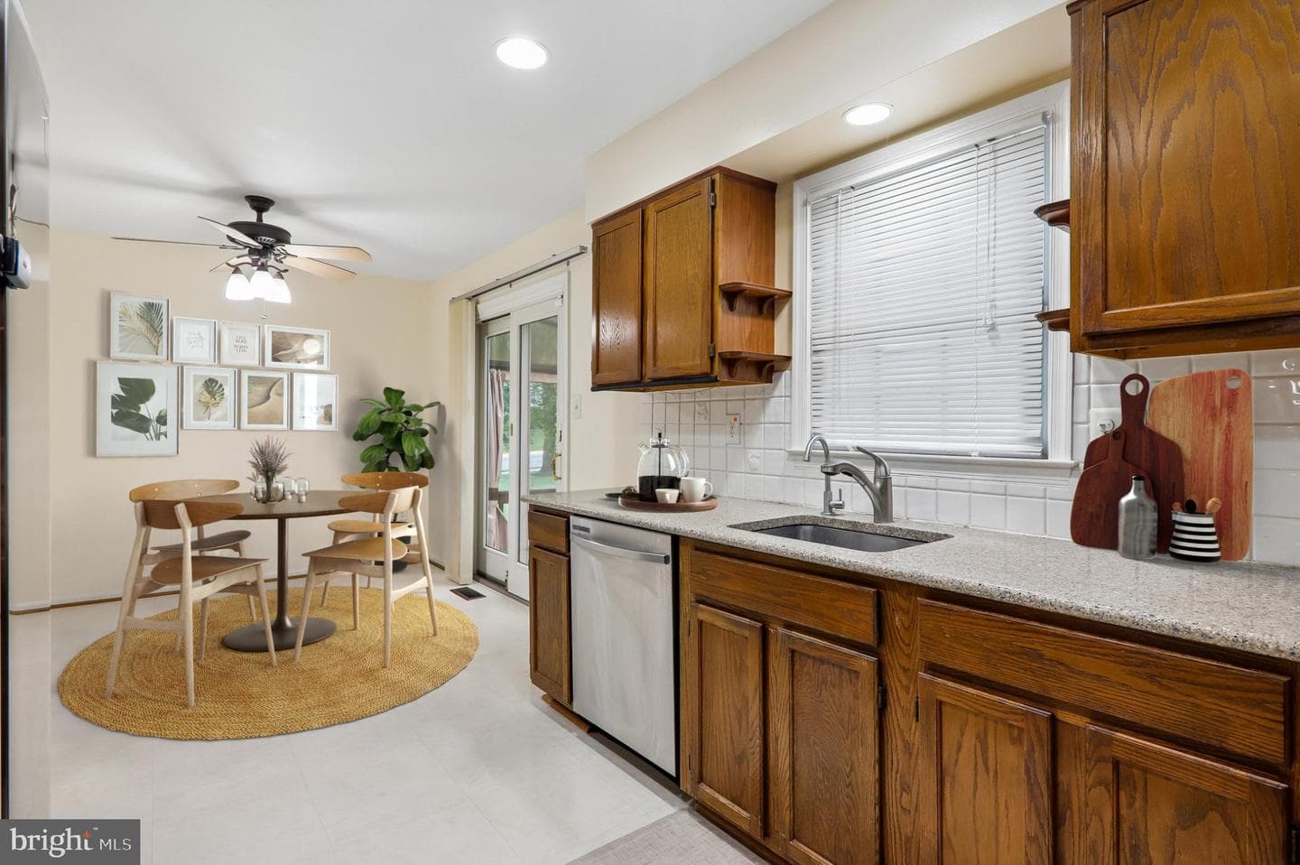 7408 Spring Tree Drive photo 4