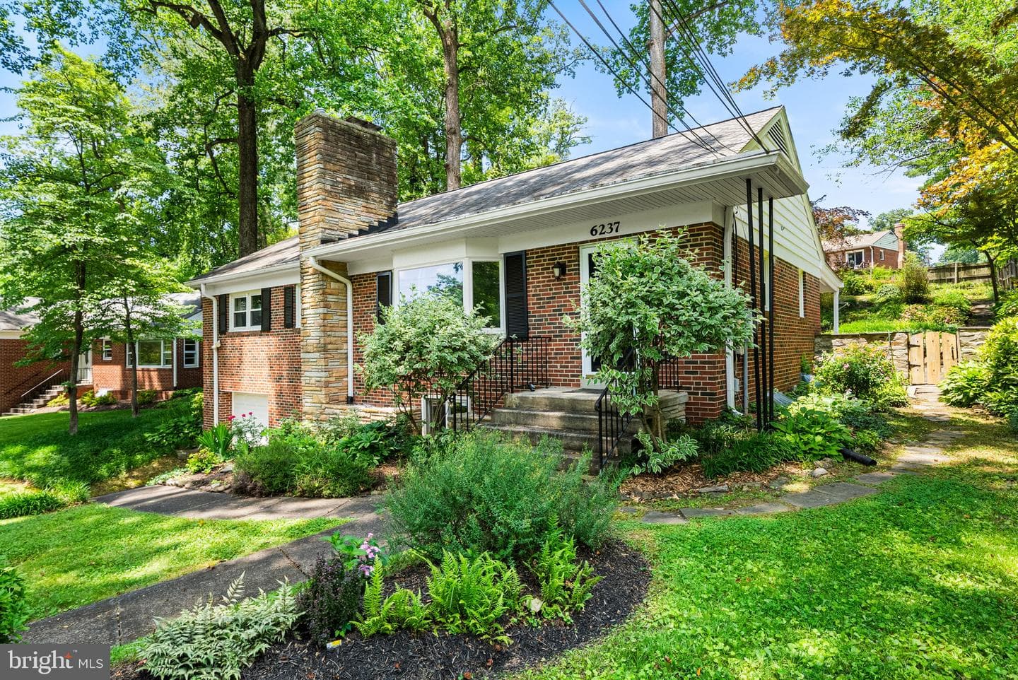 6237 Cheryl Drive, Falls Church