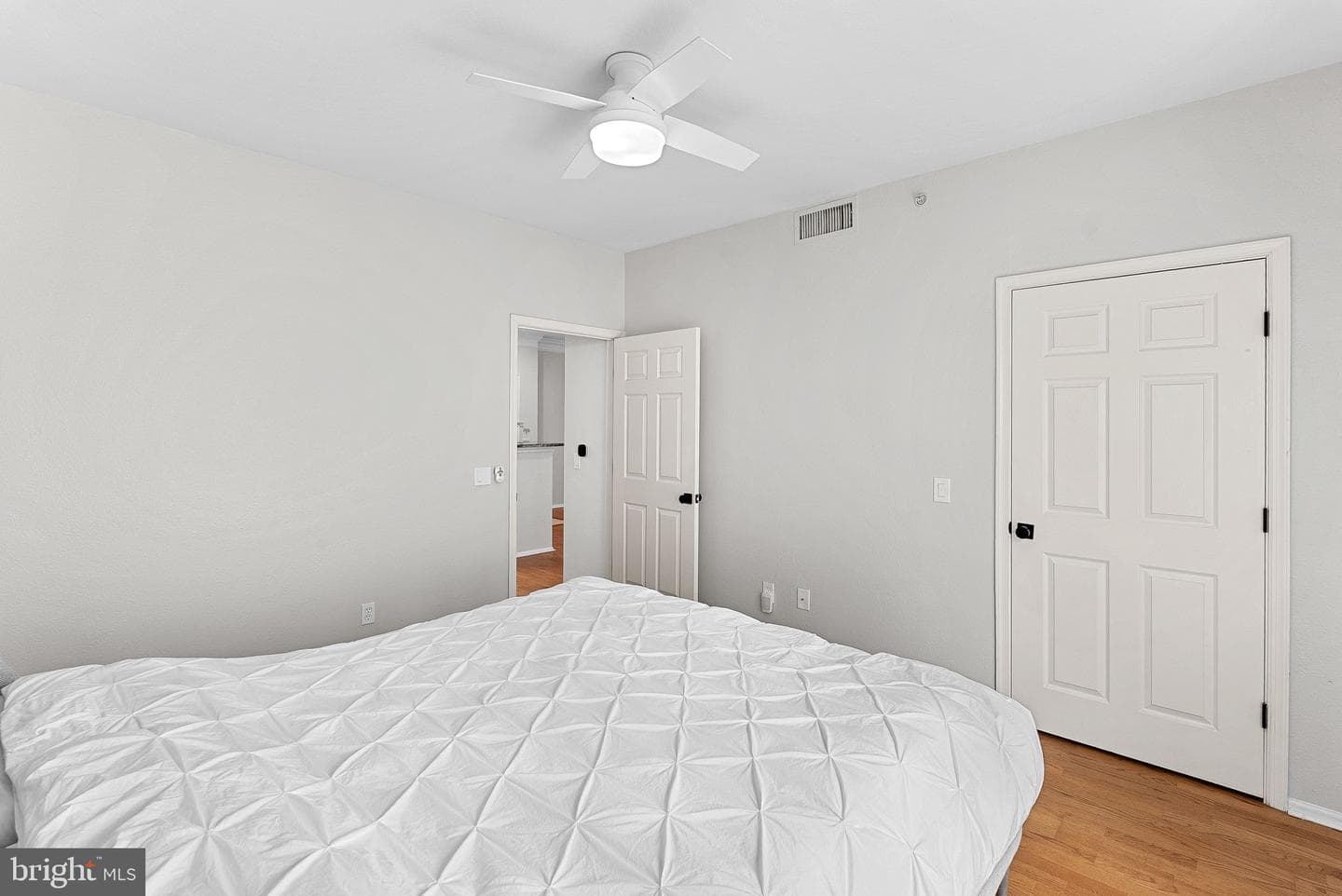 1521 Spring Gate Drive #10406 photo 15